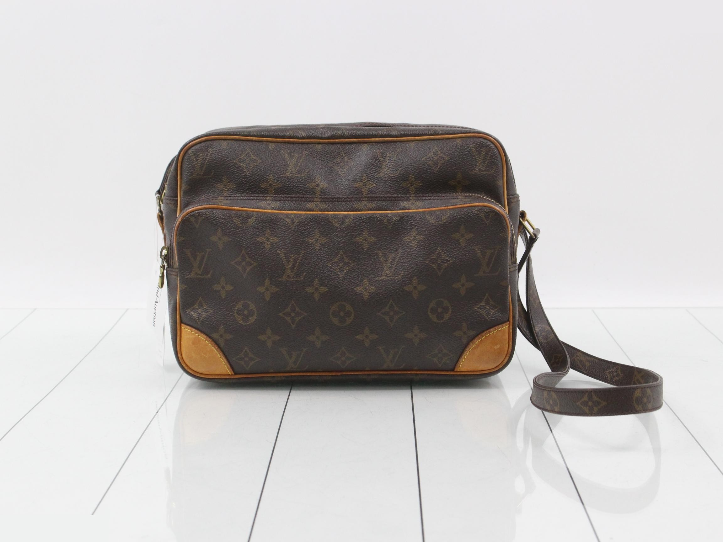 Nile Shoulder Bag