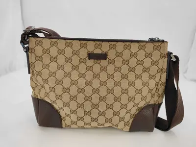GG Canvas Shoulder Bag