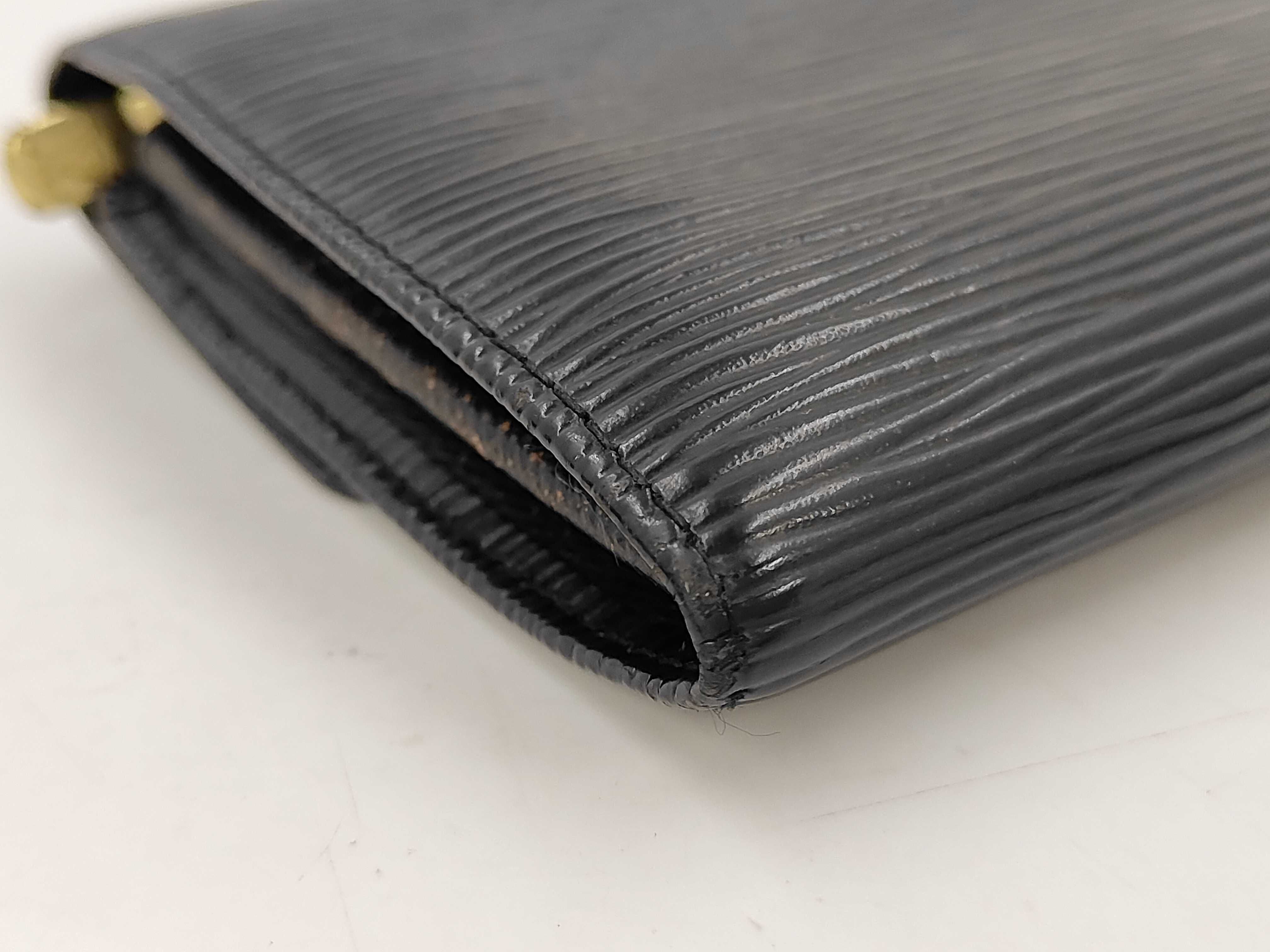 Epi Louis Vuitton Portefeuille Sarah Wallet — view 3