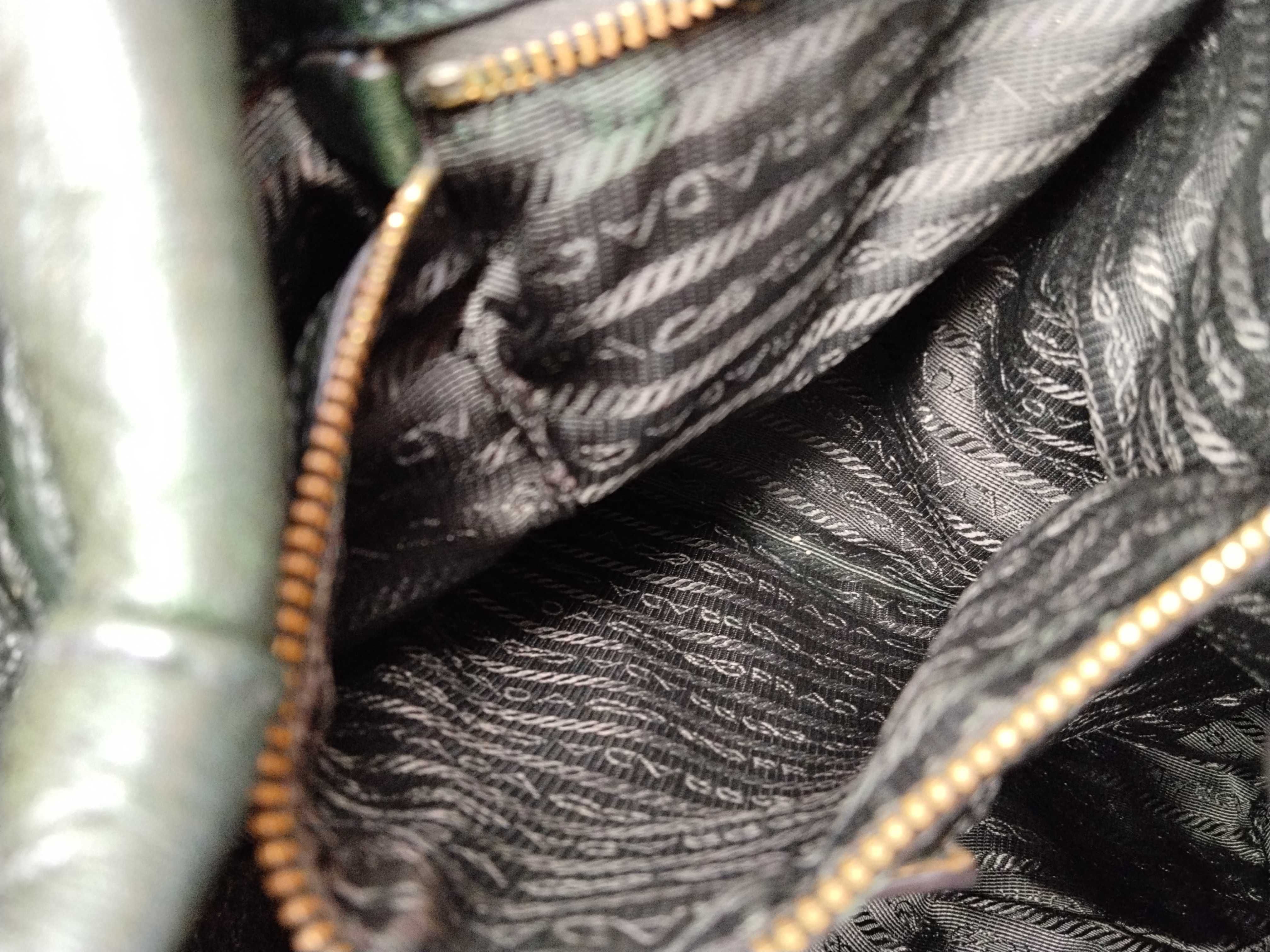 Green Leather Shirring Tote Bag (Handbag) — view 13