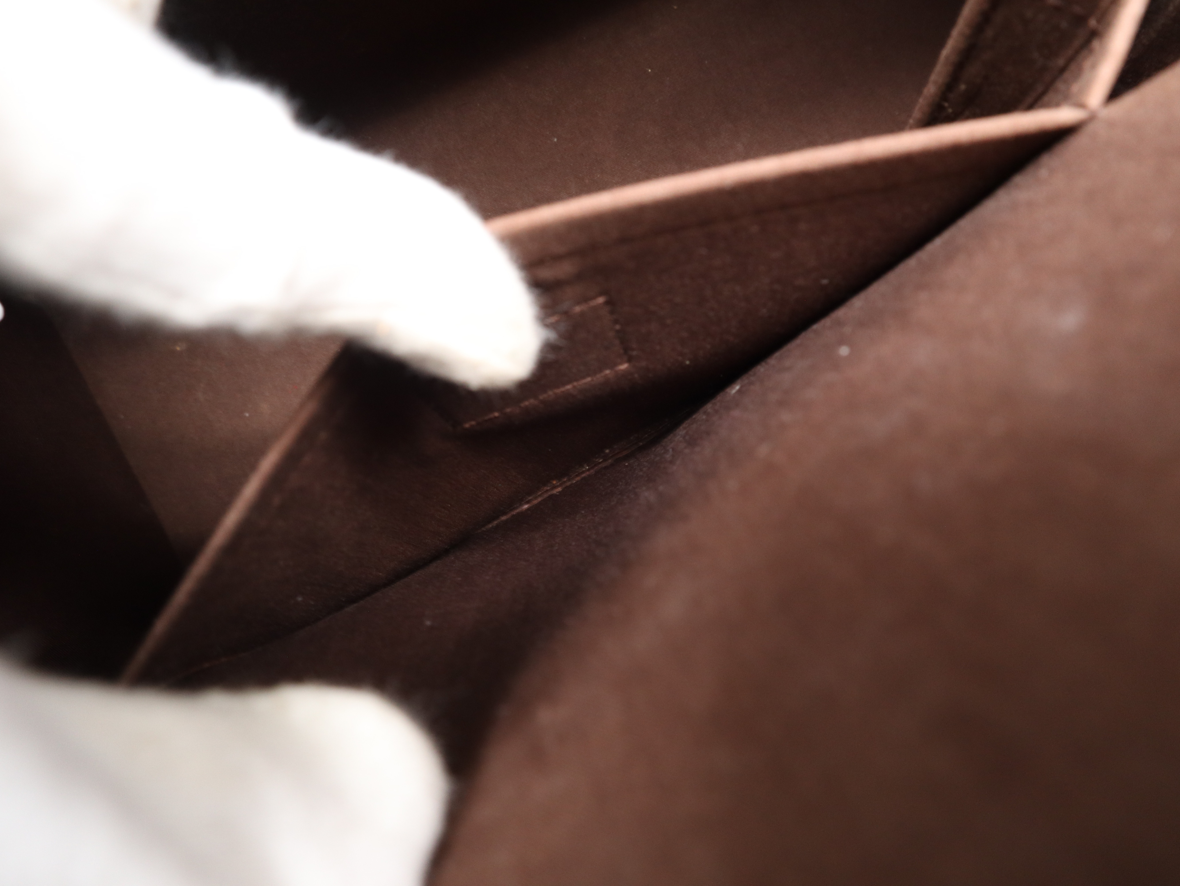 M5249D Epi Croisette PM Mocha Handbag — view 11