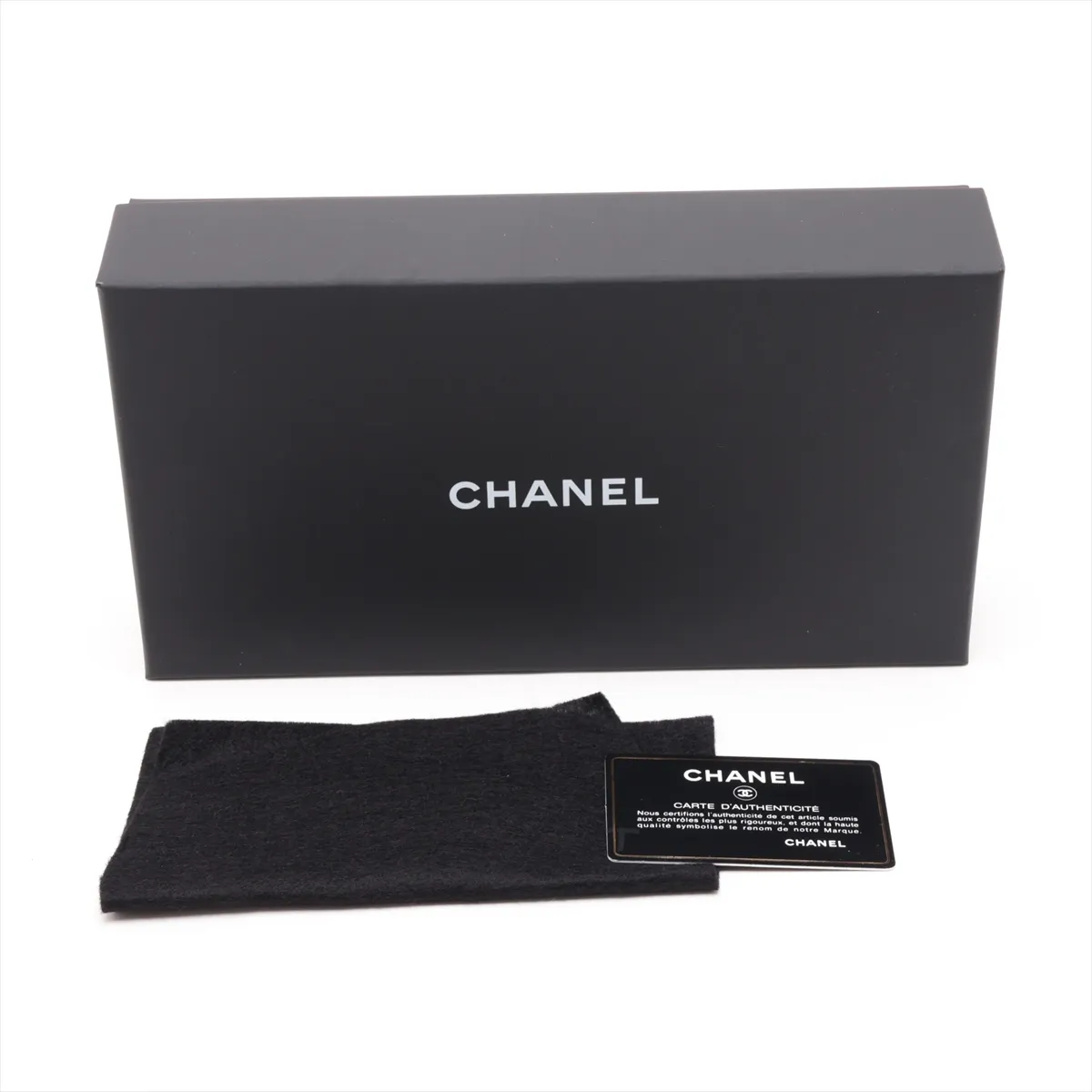 Matelassé Caviar Skin Chain Wallet, Black with Silver Hardware, 25892350 (Serial Number , AP0250) — view 11