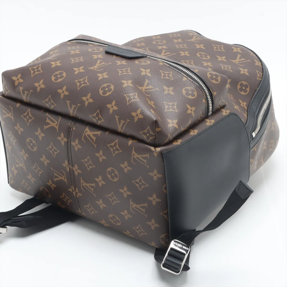 Monogram Macassar Discovery Backpack PM M46684 Brown x Black (RFID detected) — view 3