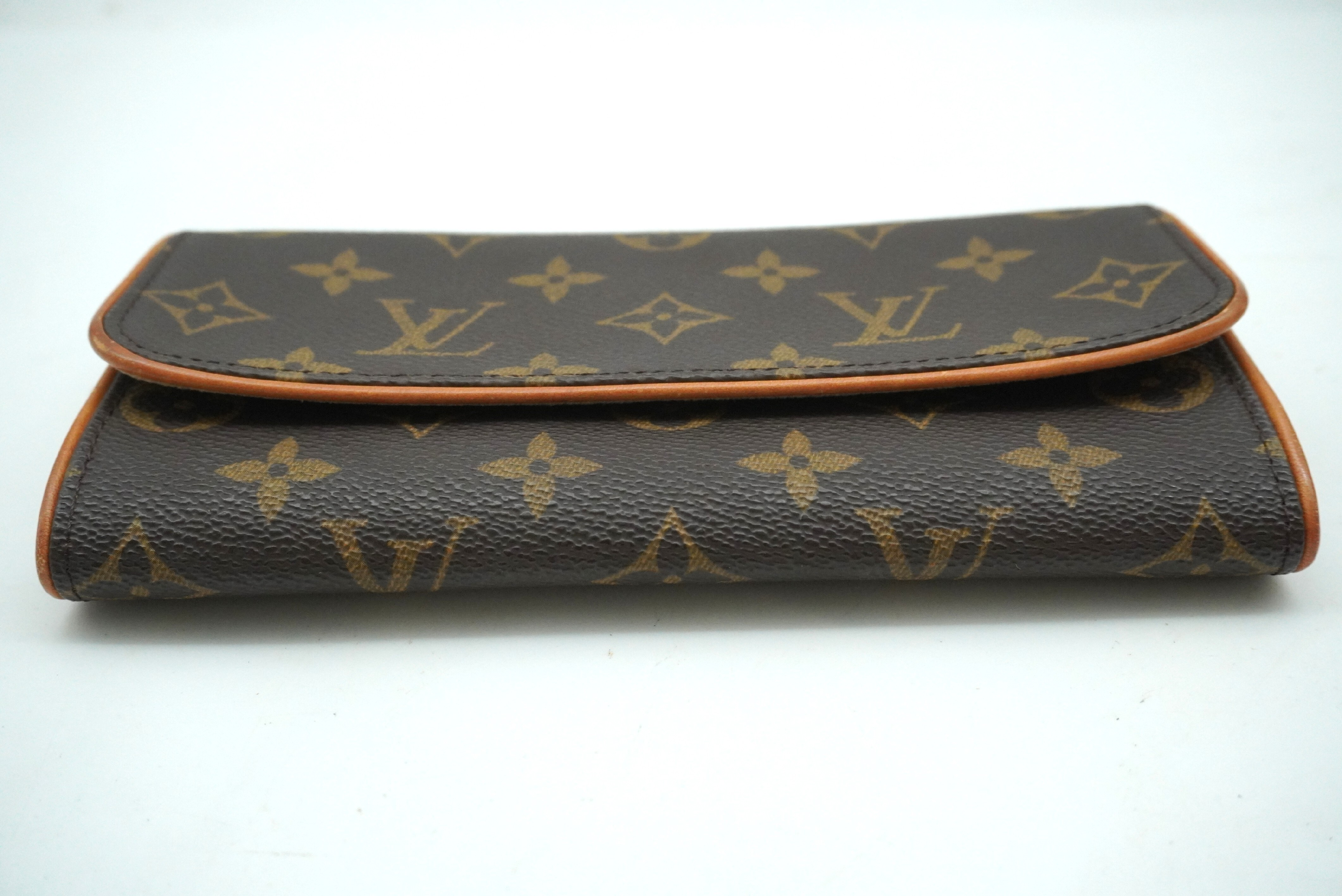 Monogram Pochette Twin PM M51854 Shoulder Bag — view 5