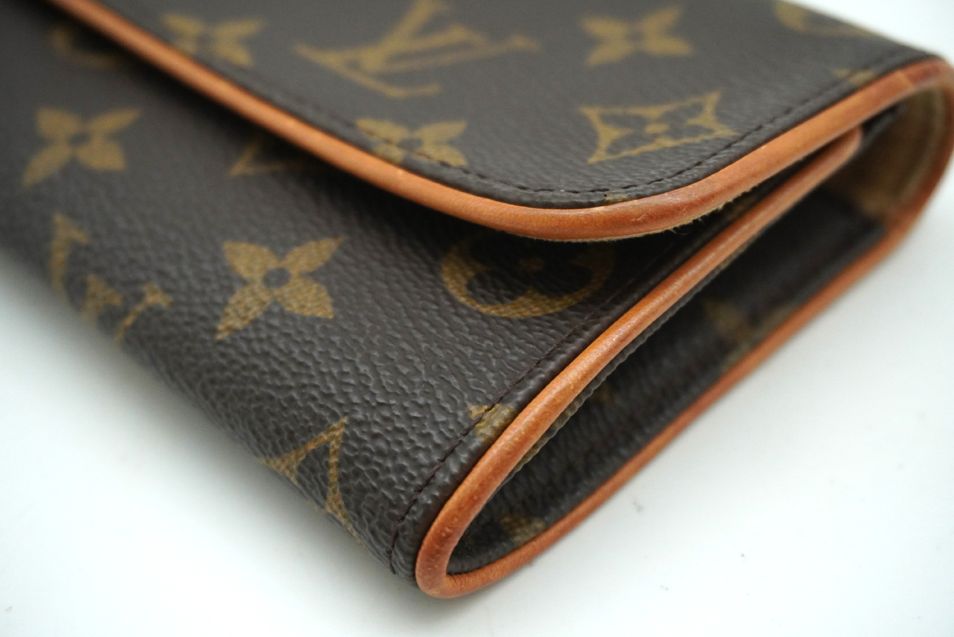 Monogram Pochette Twin PM M51854 Shoulder Bag — view 6