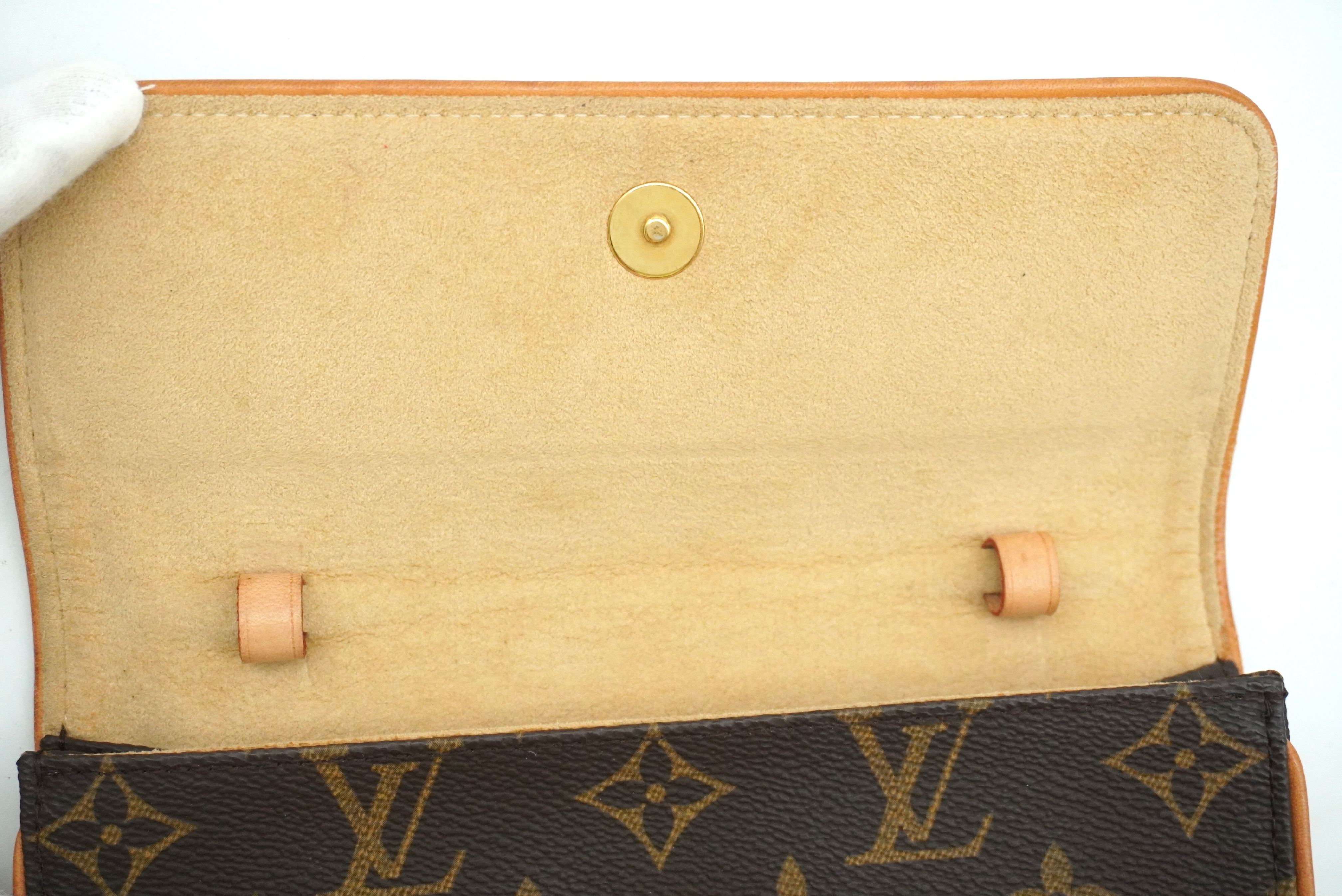 Monogram Pochette Twin PM M51854 Shoulder Bag — view 8