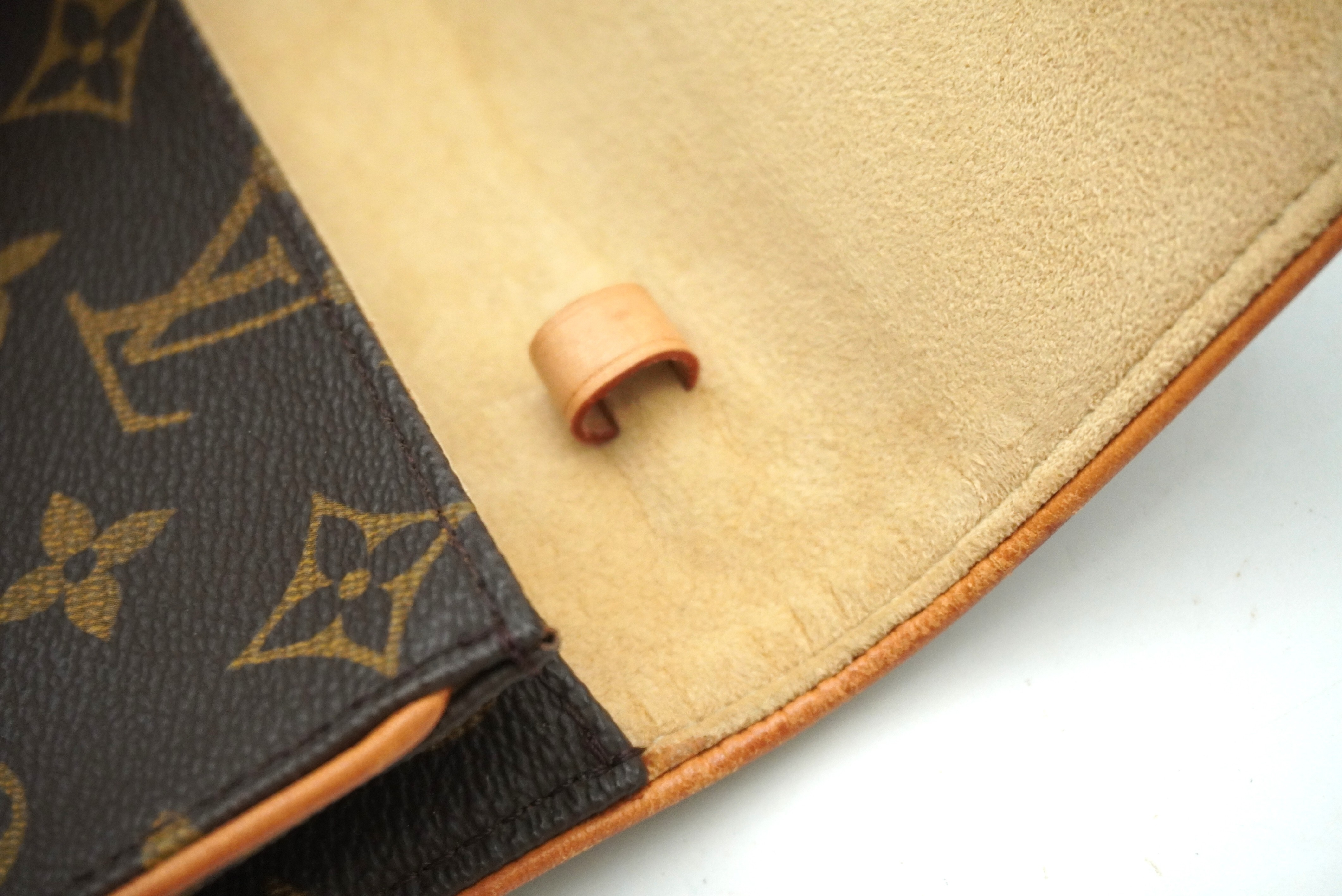 Monogram Pochette Twin PM M51854 Shoulder Bag — view 9