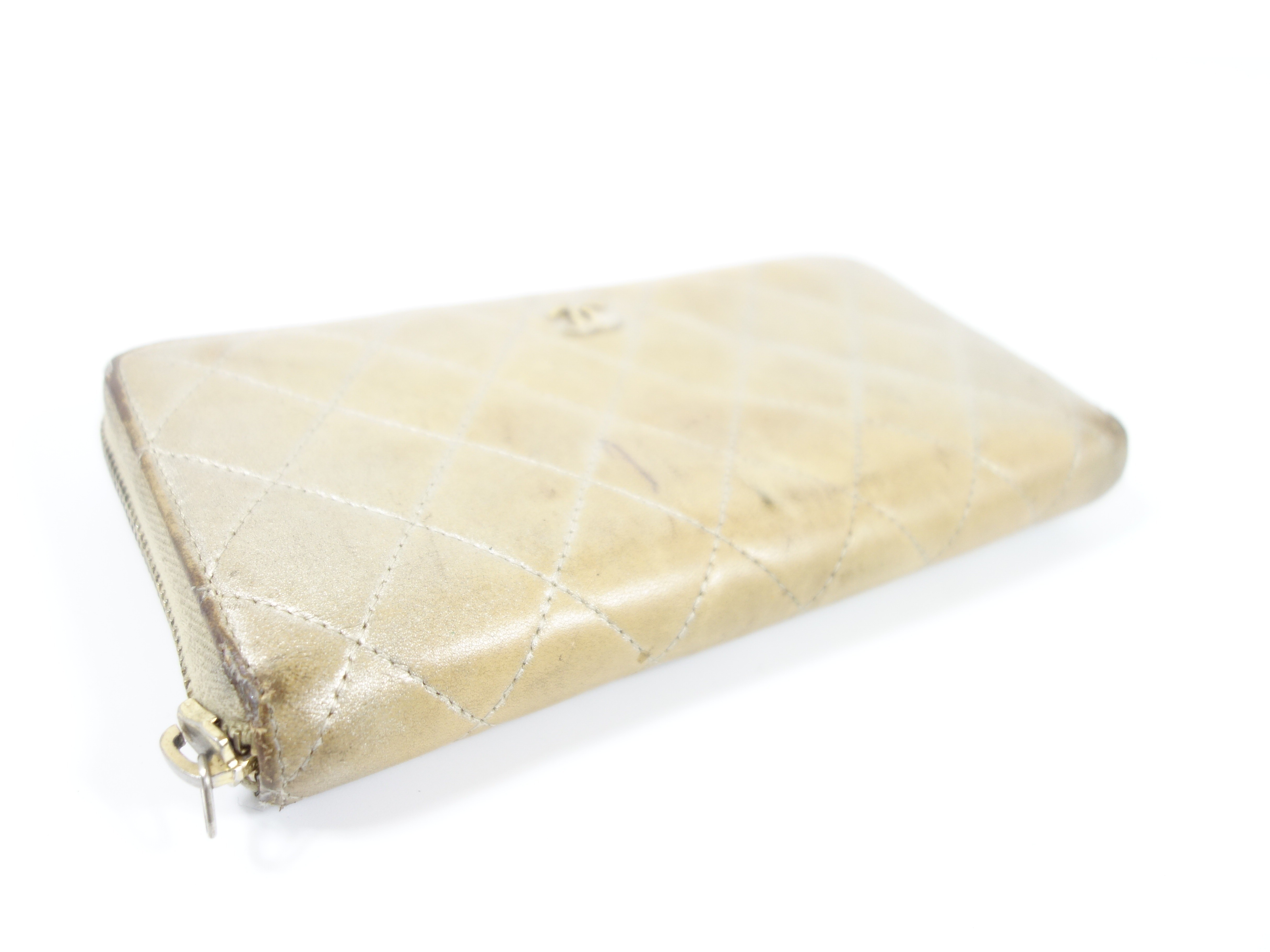 Matelassé (bags) and wallets — view 5