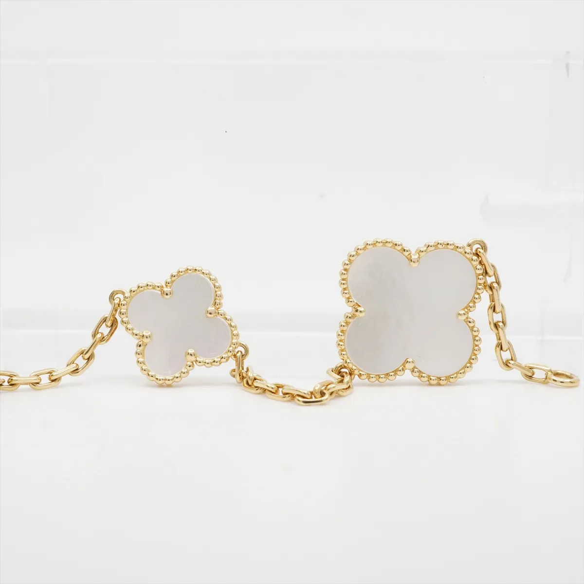 Magic Alhambra 5P Shell Bracelet 750 (Yellow Gold) 17.5g JE118466 — view 11