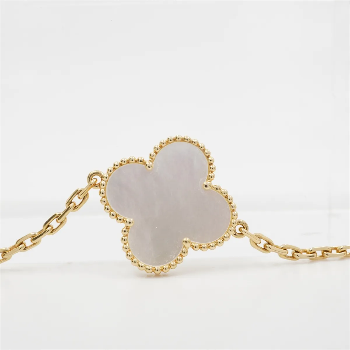 Magic Alhambra 5P Shell Bracelet 750 (Yellow Gold) 17.5g JE118466 — view 13
