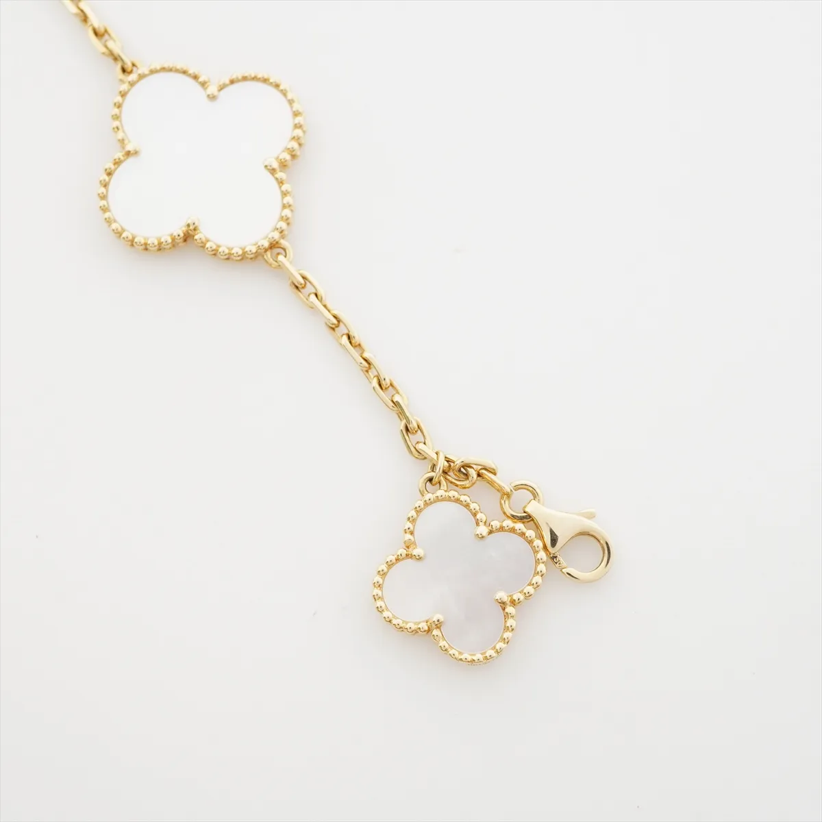 Magic Alhambra 5P Shell Bracelet 750 (Yellow Gold) 17.5g JE118466 — view 5