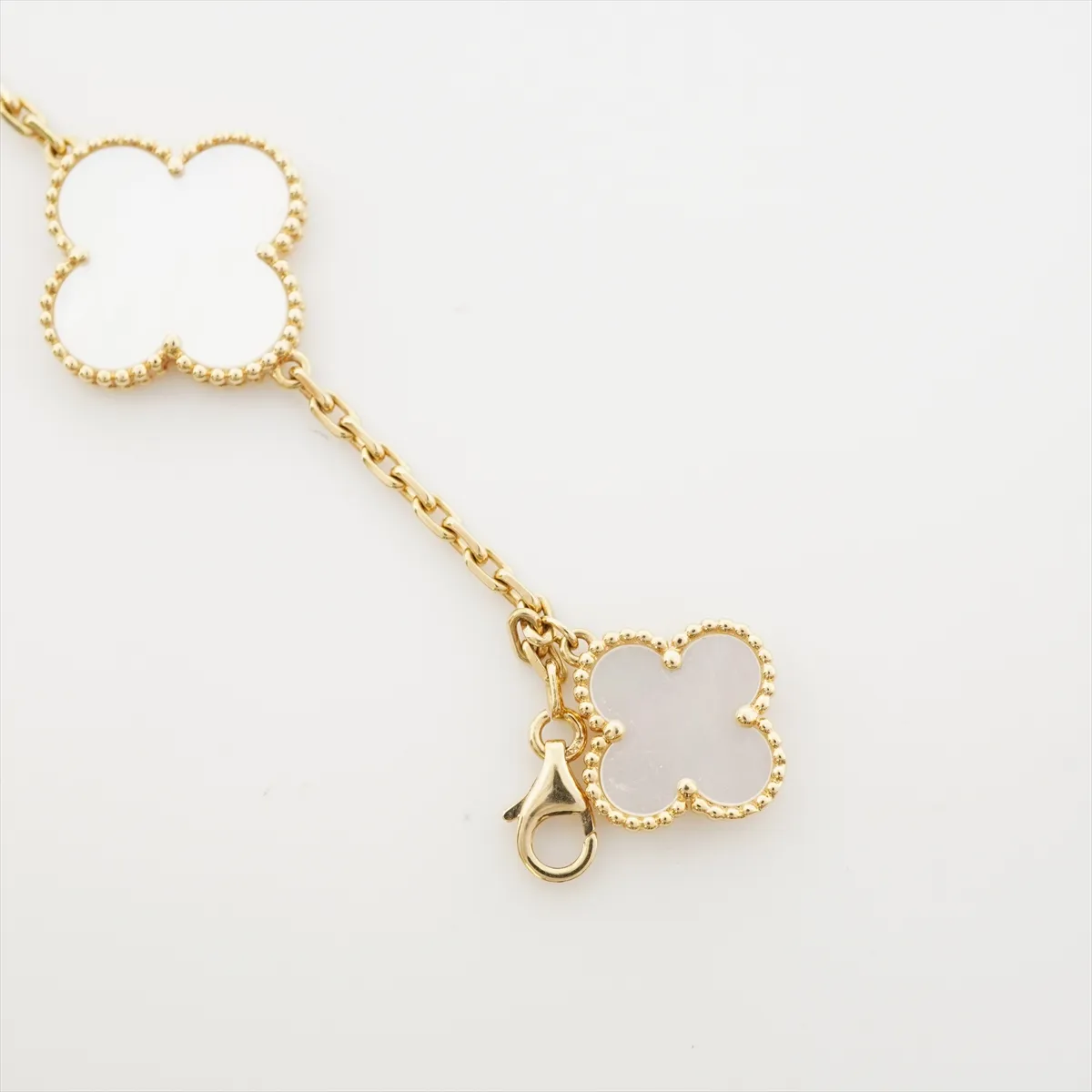 Magic Alhambra 5P Shell Bracelet 750 (Yellow Gold) 17.5g JE118466 — view 6