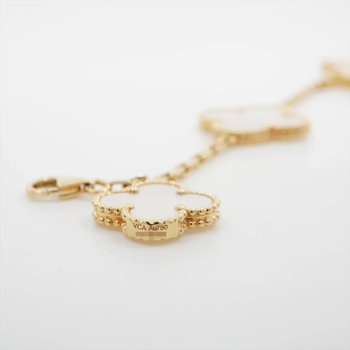 Magic Alhambra 5P Shell Bracelet 750 (Yellow Gold) 17.5g JE118466 — view 7