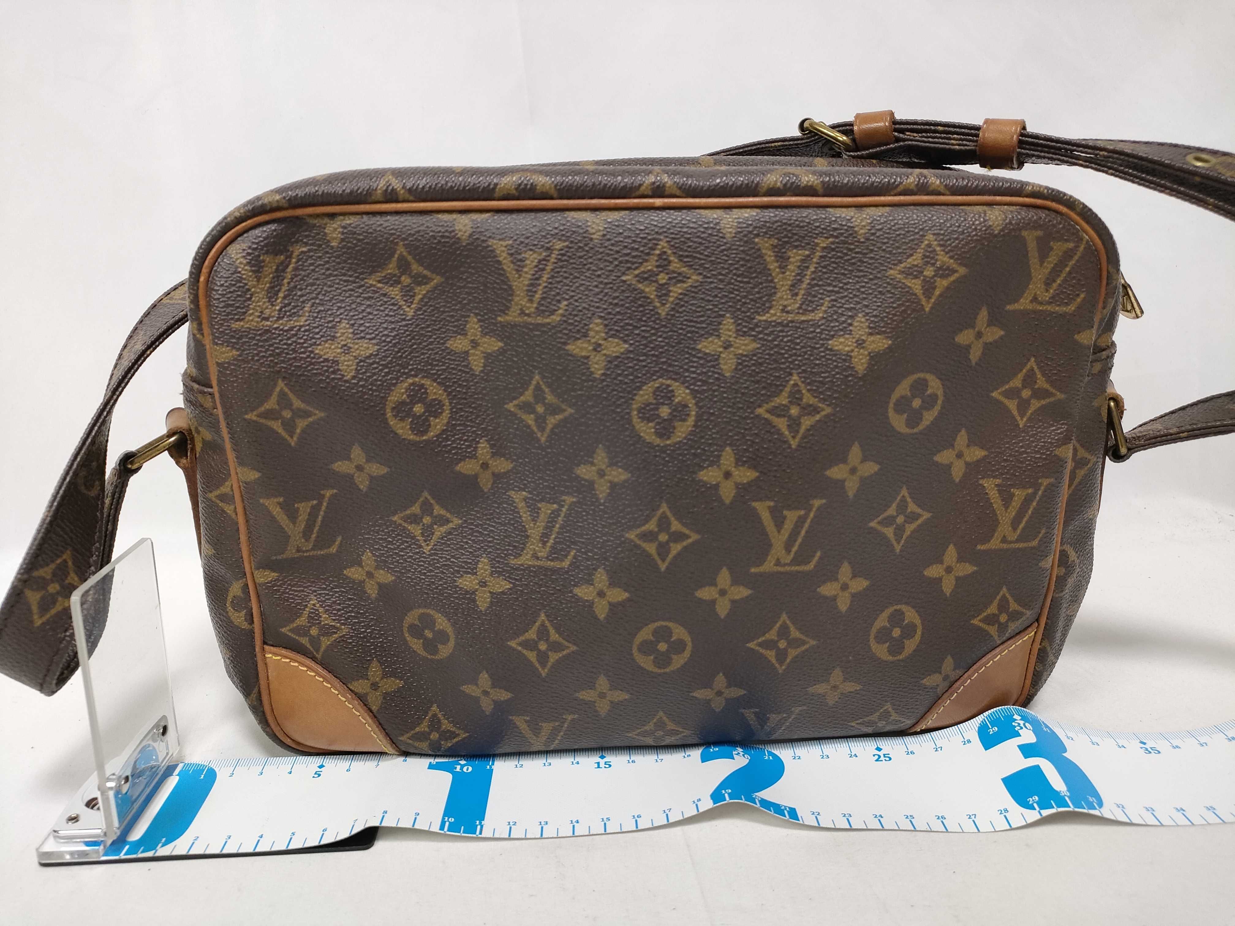 Monogram Louis Vuitton Nile Shoulder Bag — view 2