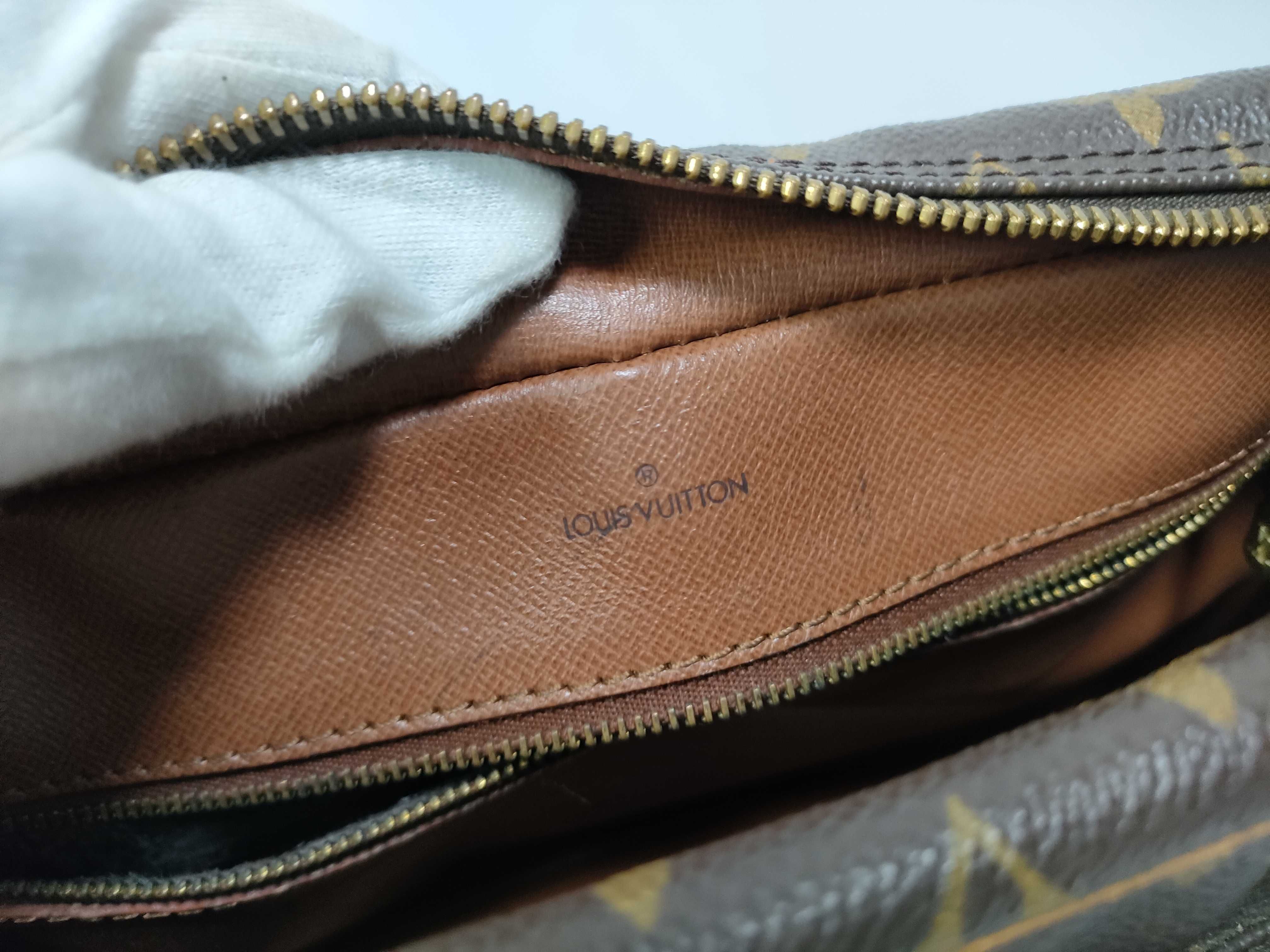 Monogram Louis Vuitton Nile Shoulder Bag — view 14