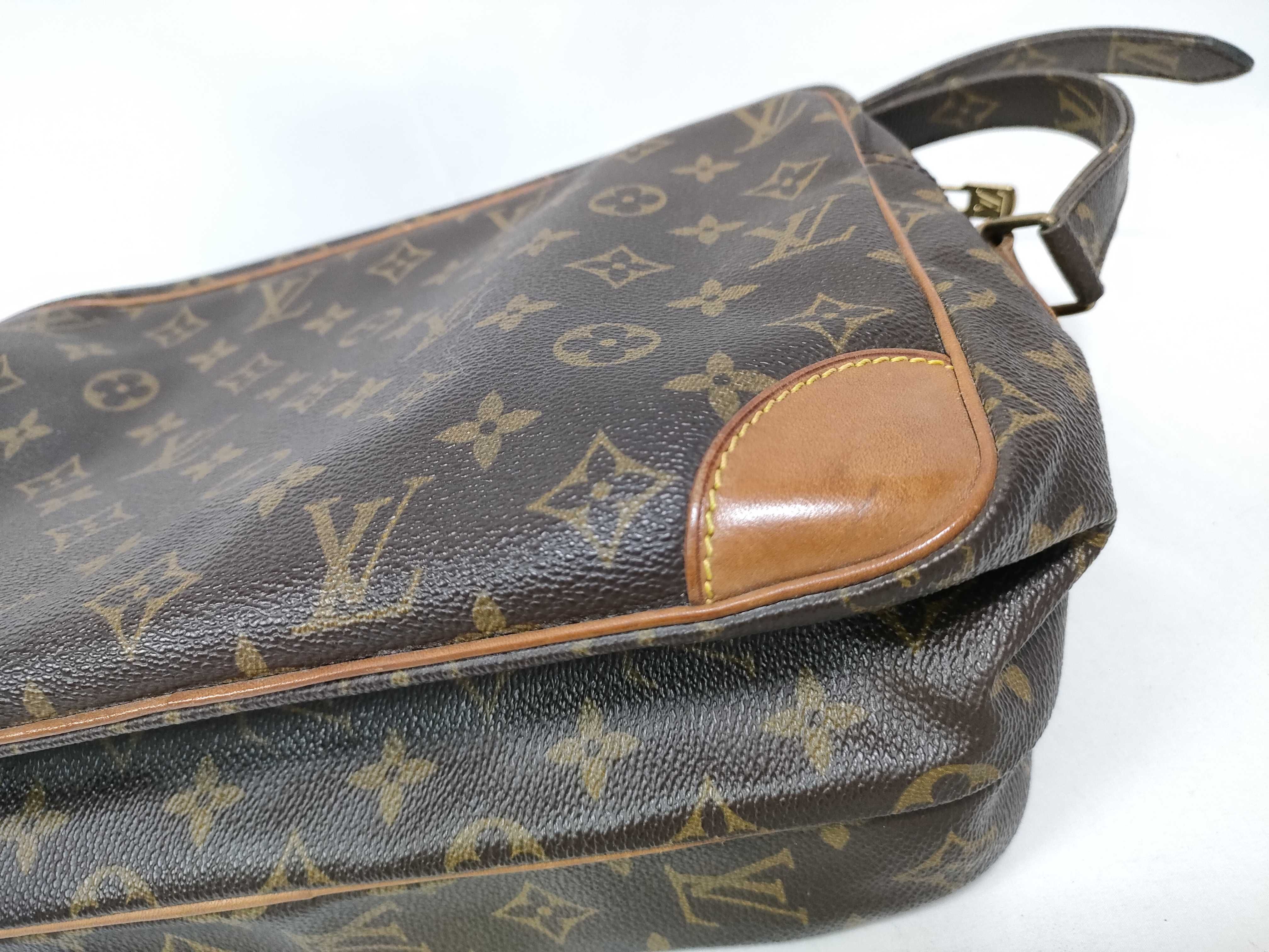 Monogram Louis Vuitton Nile Shoulder Bag — view 4