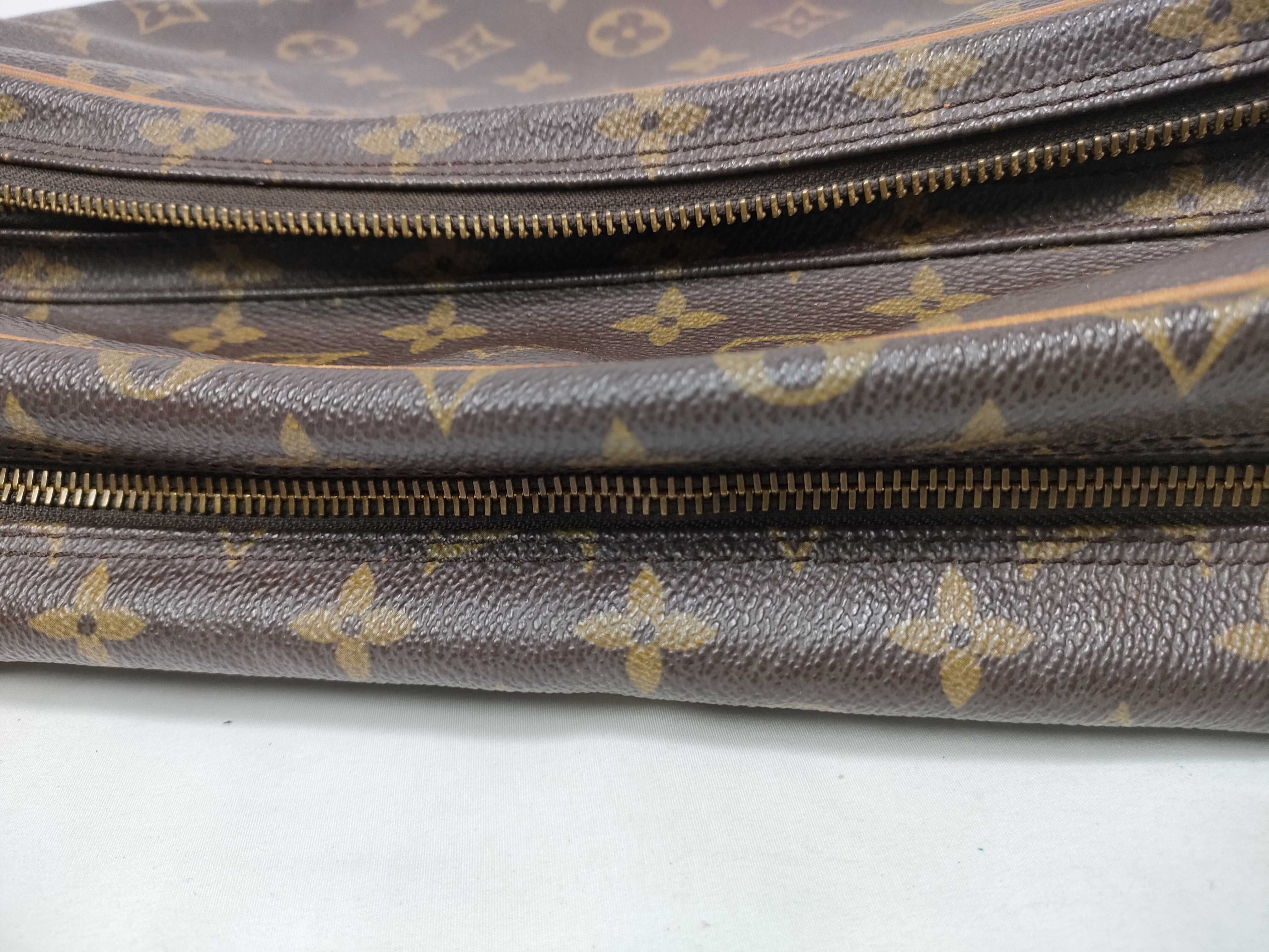 Monogram Louis Vuitton Nile Shoulder Bag — view 10