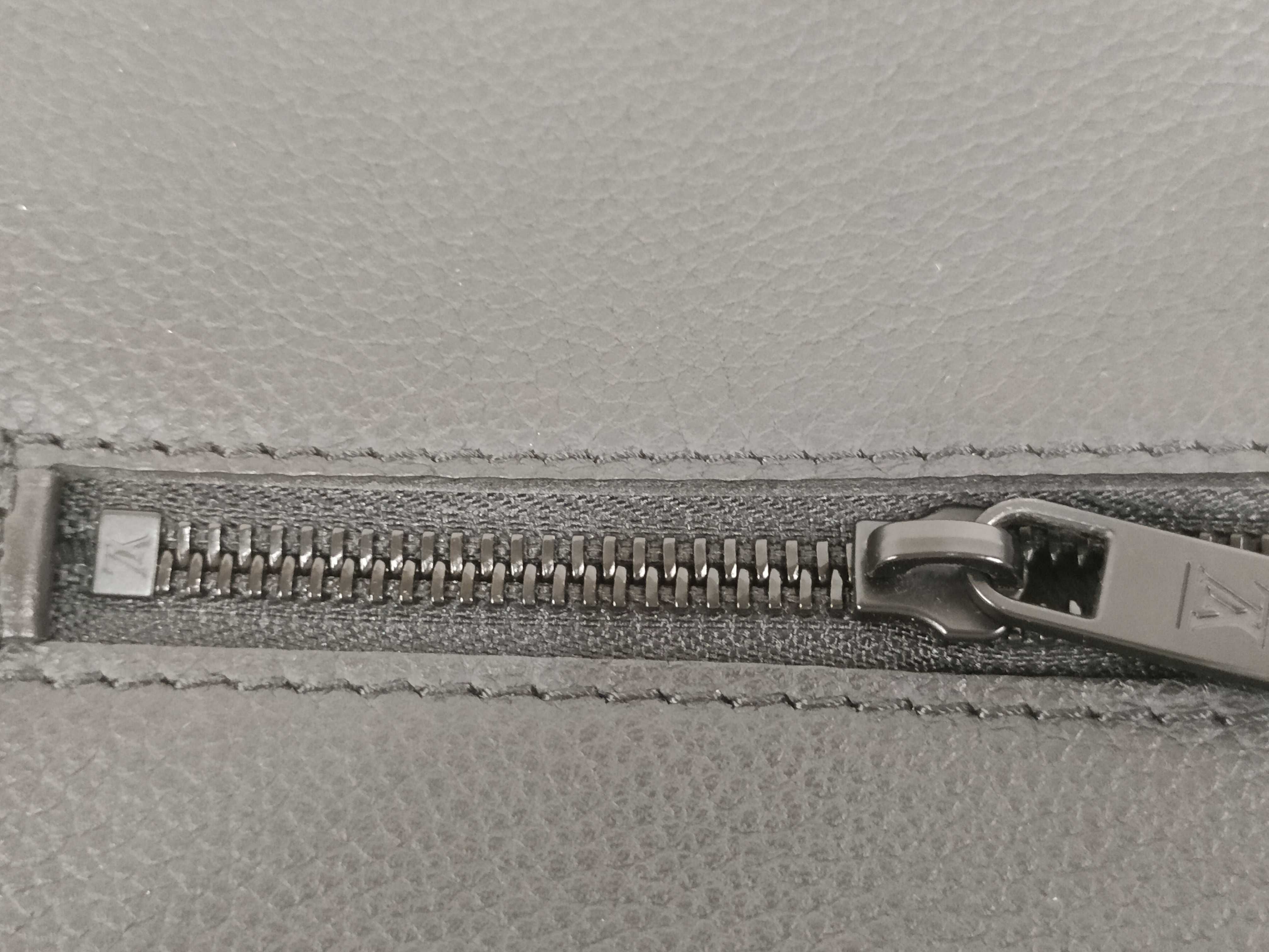 LV Aerogram Pochette iPad M69837 Black RFID Handbag — view 15