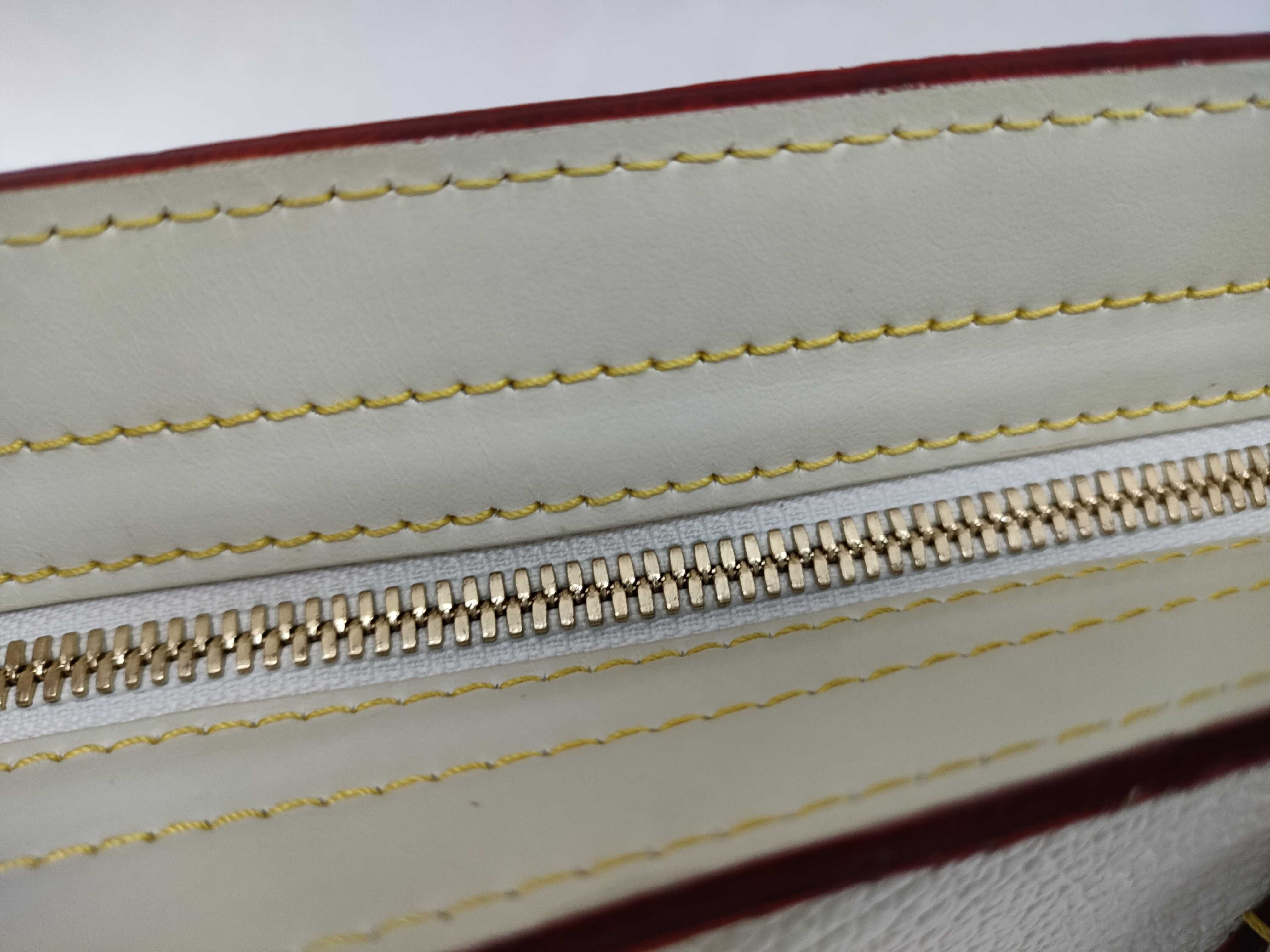 Suhali Epanui White Handbag — view 6