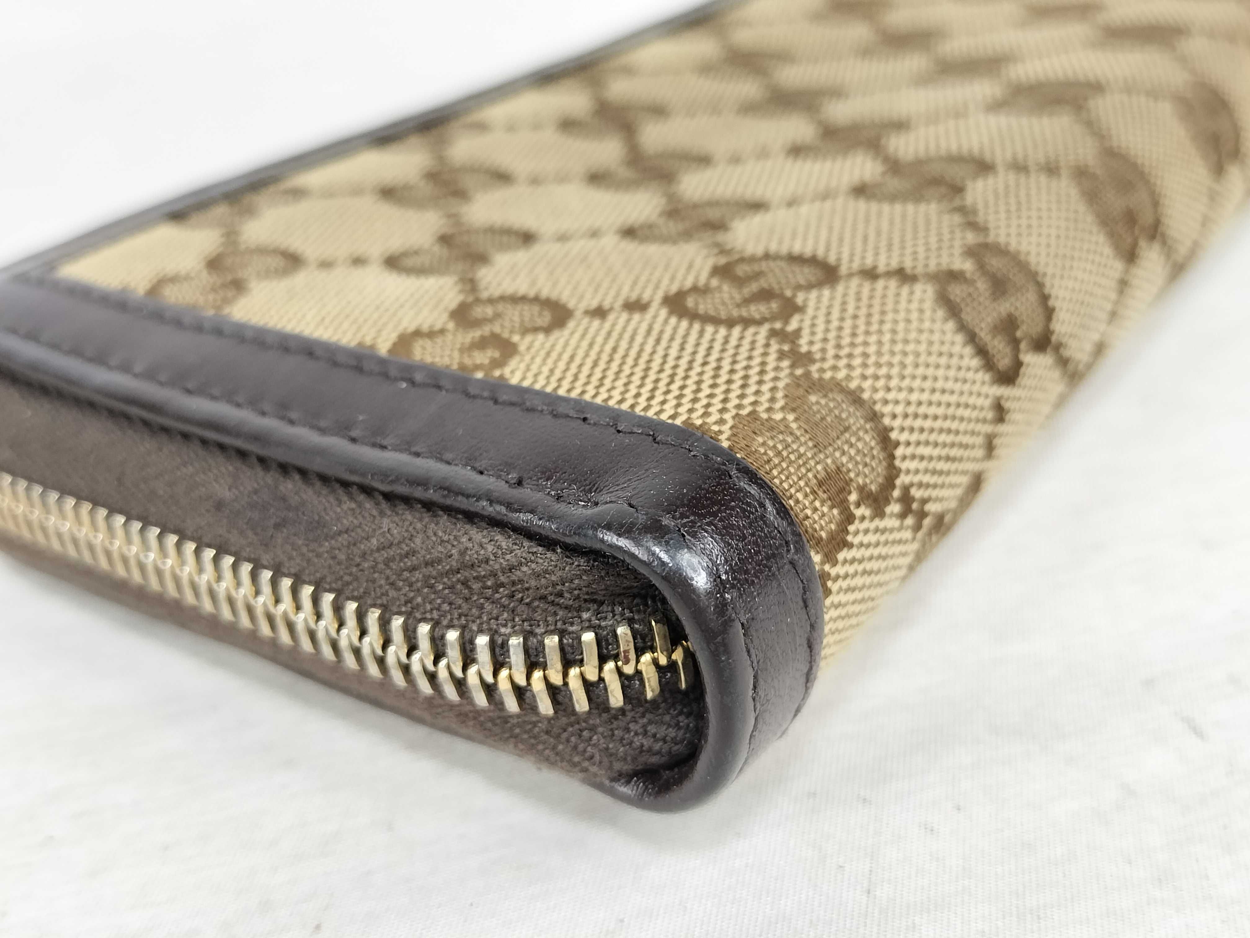 GG Canvas Round Zip Wallet 308012 with Gold Hardware — view 4