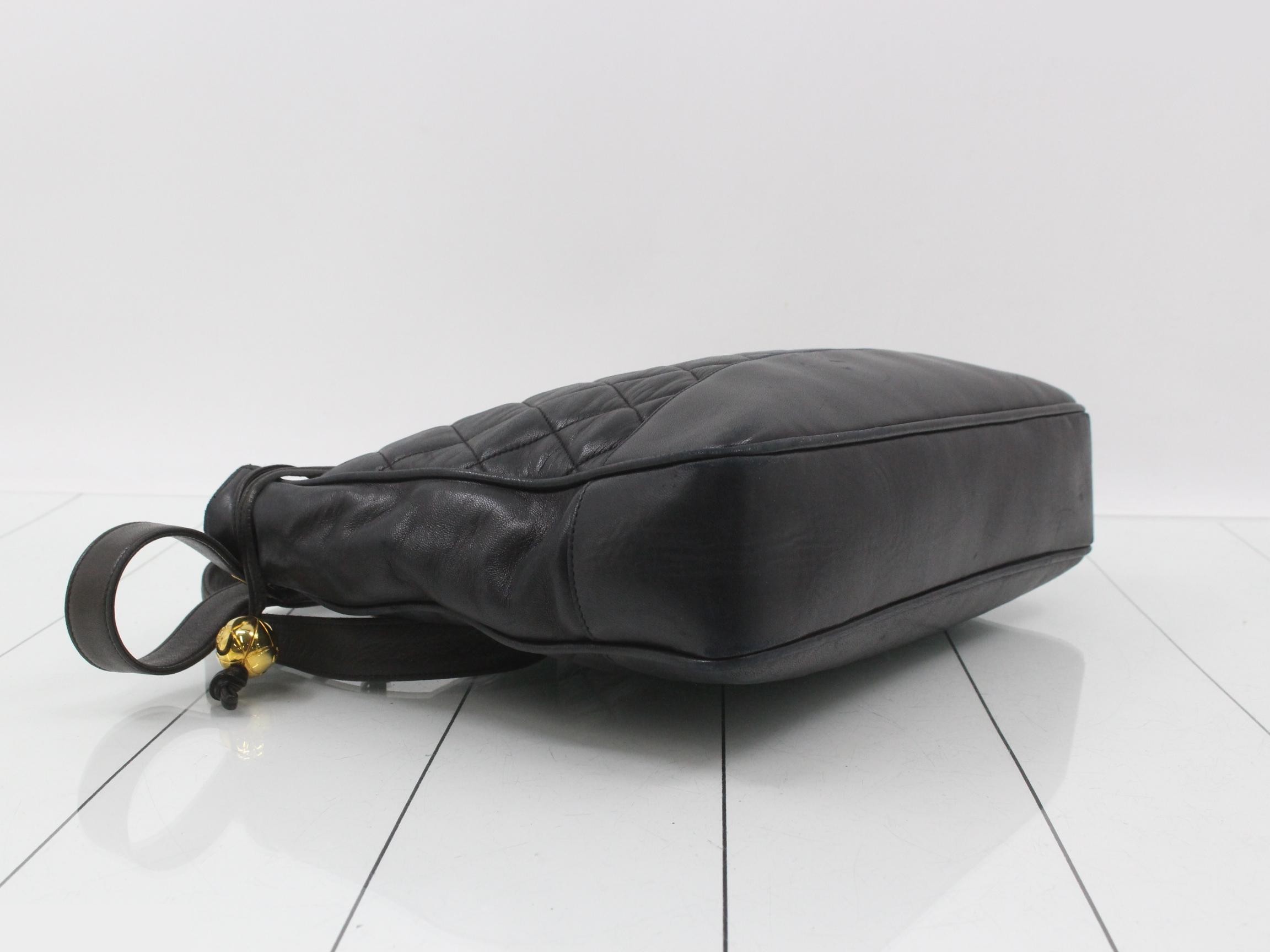 Matelassé lambskin chain bag, black, with ball charm and seal. — view 5
