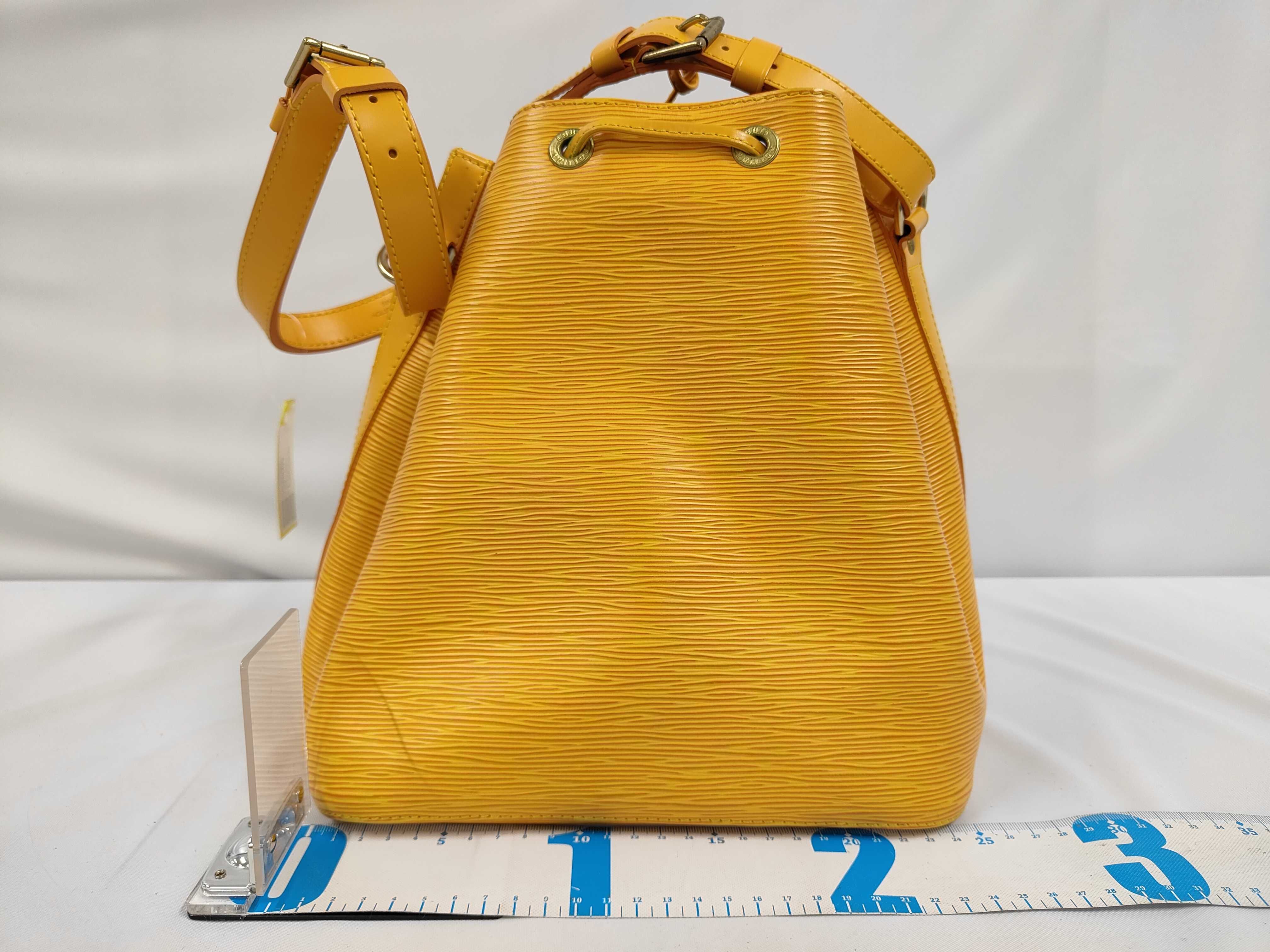 Epi Noe M44009 Shoulder Bag — view 2