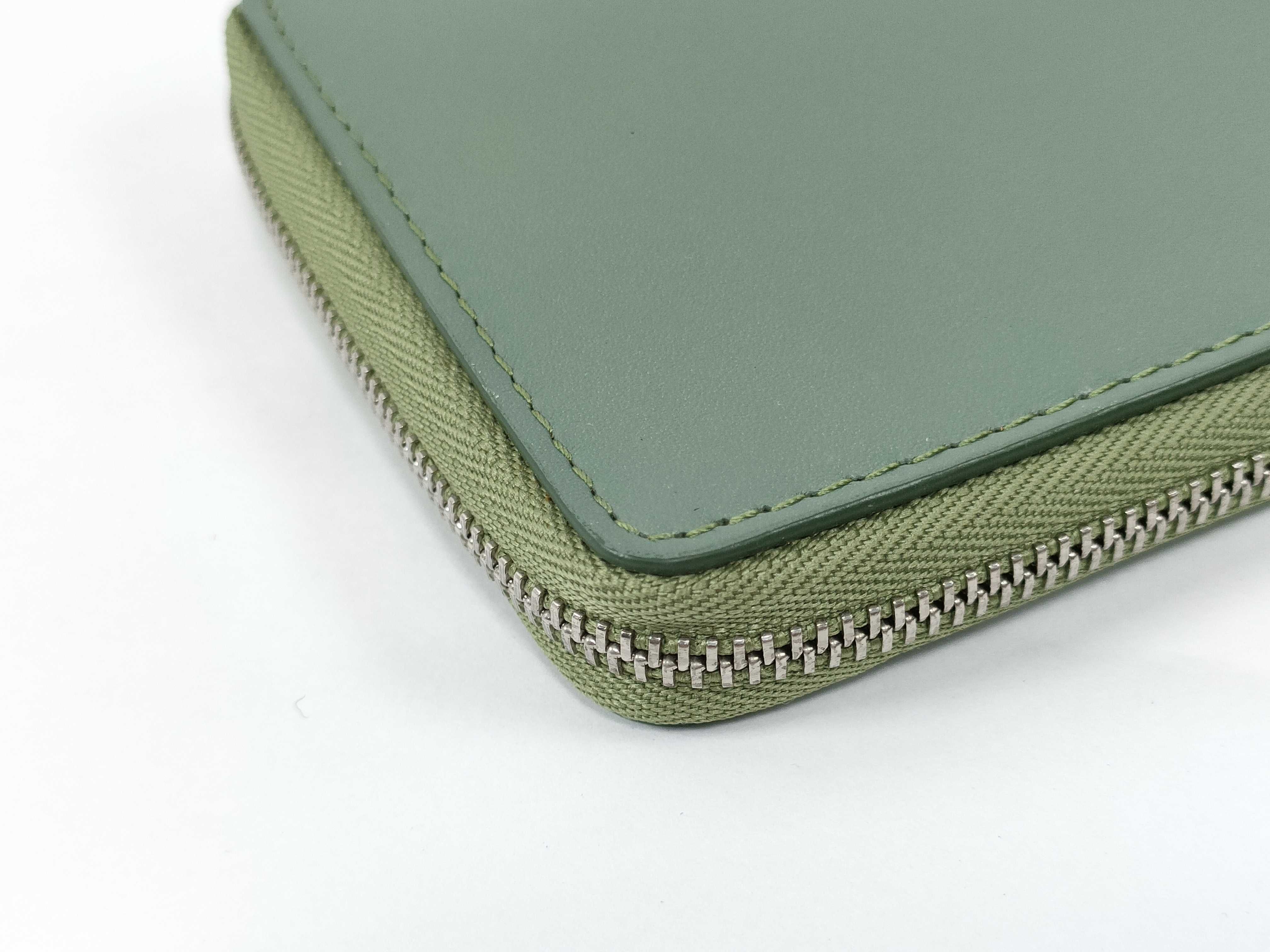Bicolor Long Wallet, Round Zip Wallet — view 5