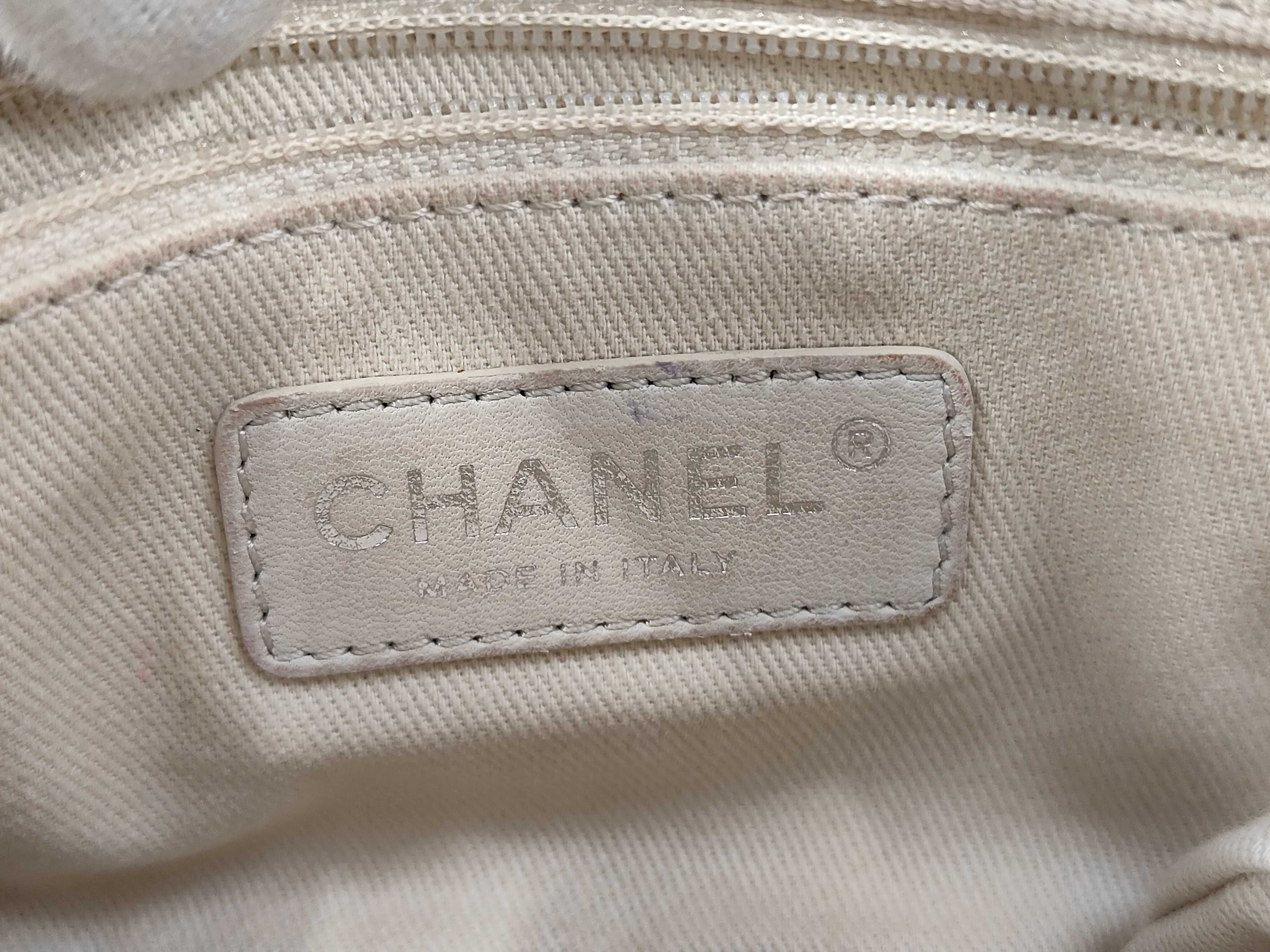 Chain Shoulder Bag — view 10