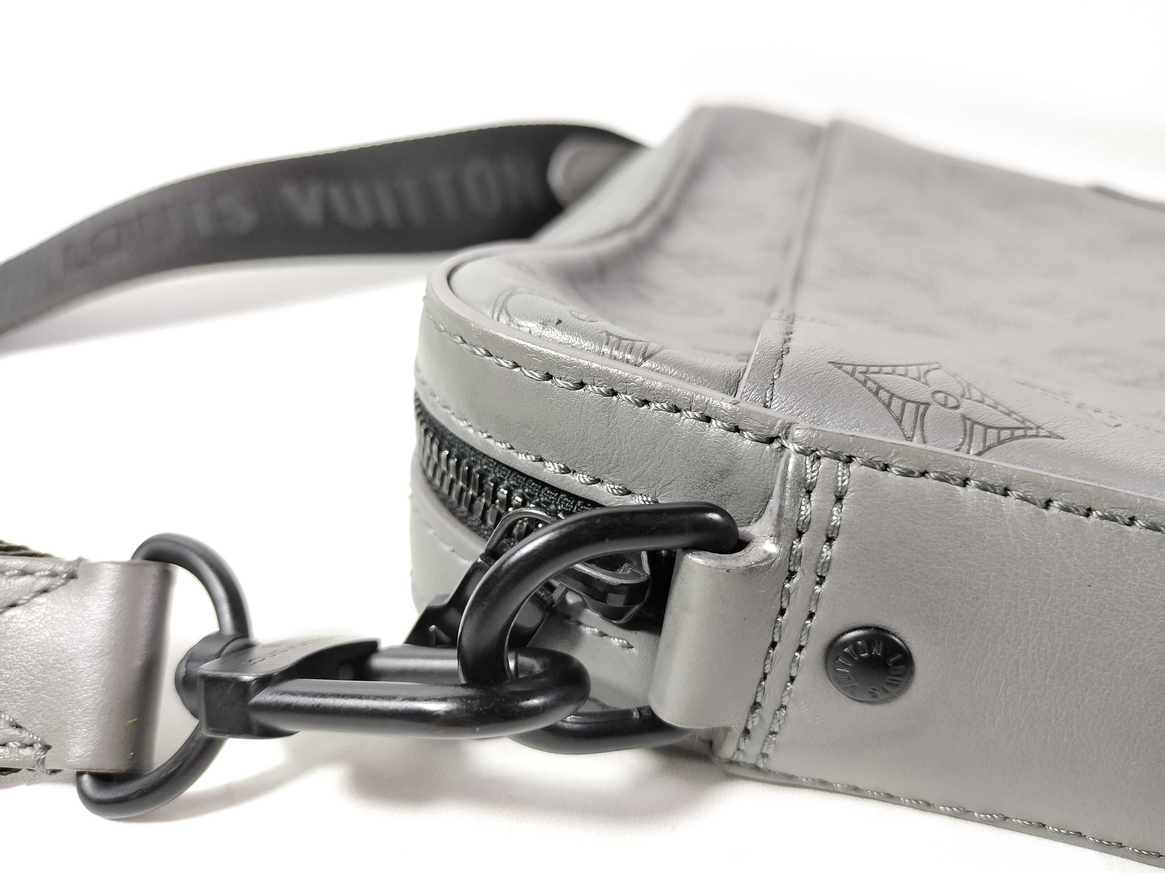 Duo Messenger Monogram Shadow M46104 RFID Shoulder Bag — view 5