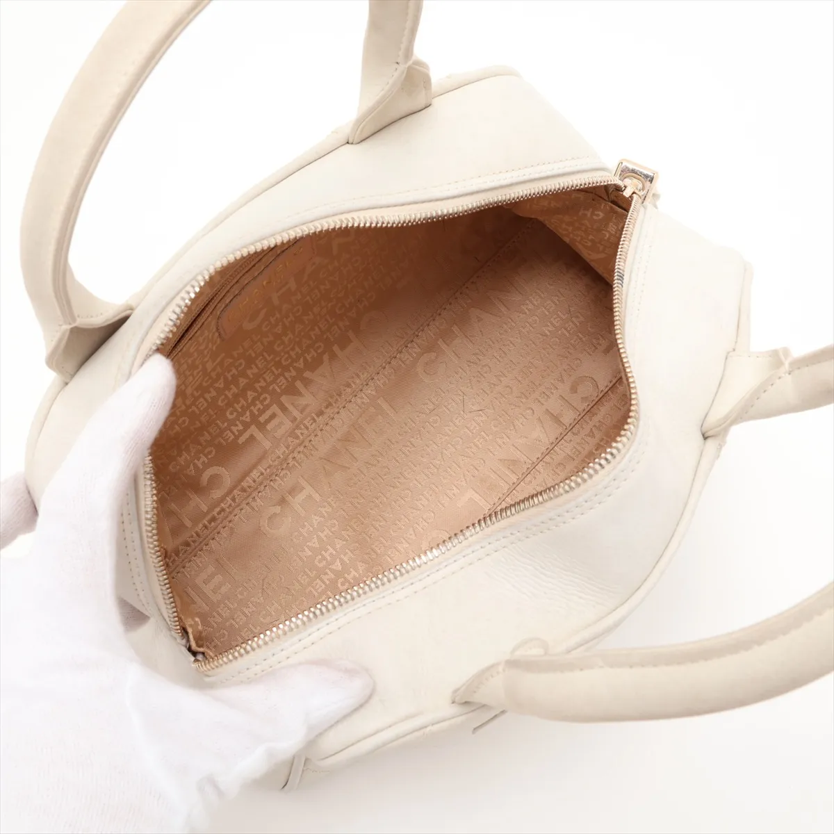 Matelassé Leather Handbag with Fringe, Beige, Gold Hardware, 9385096, Series 9 — view 8