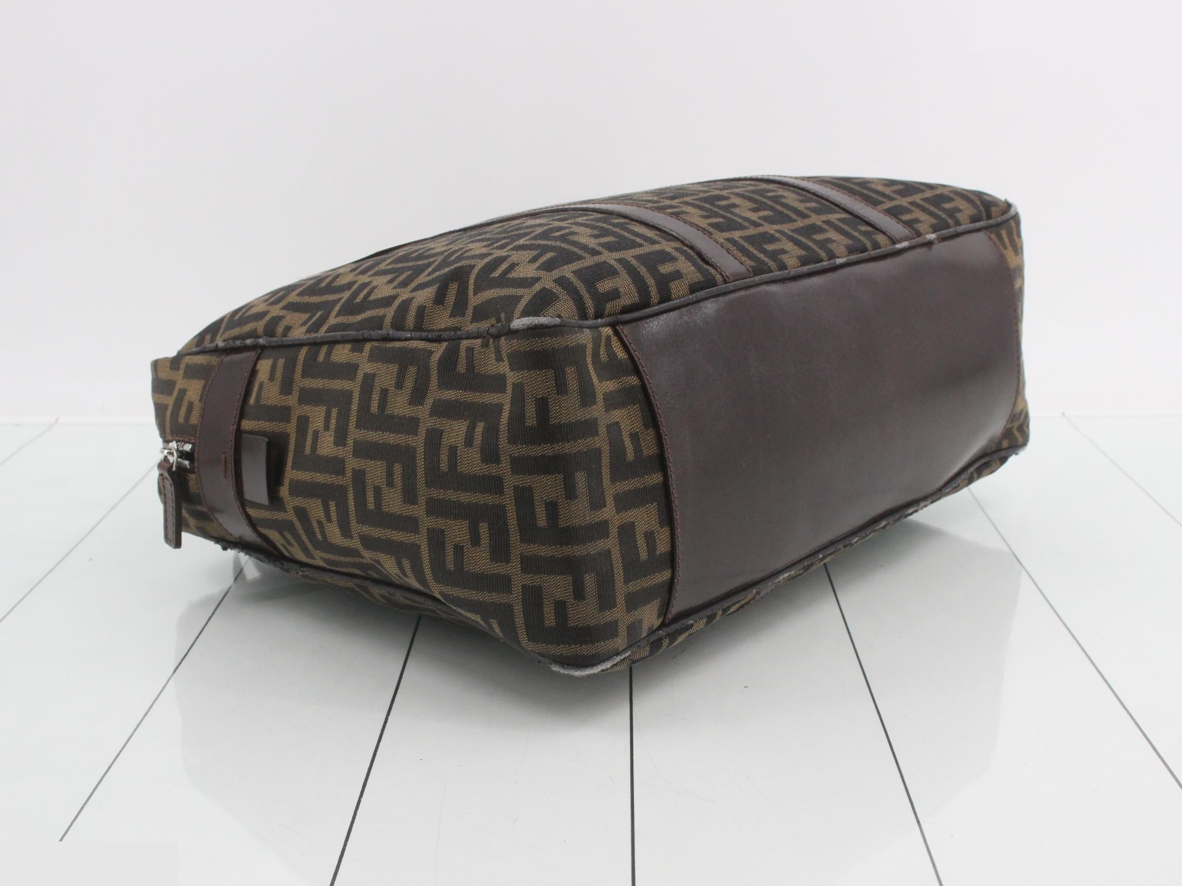 handbag — view 5