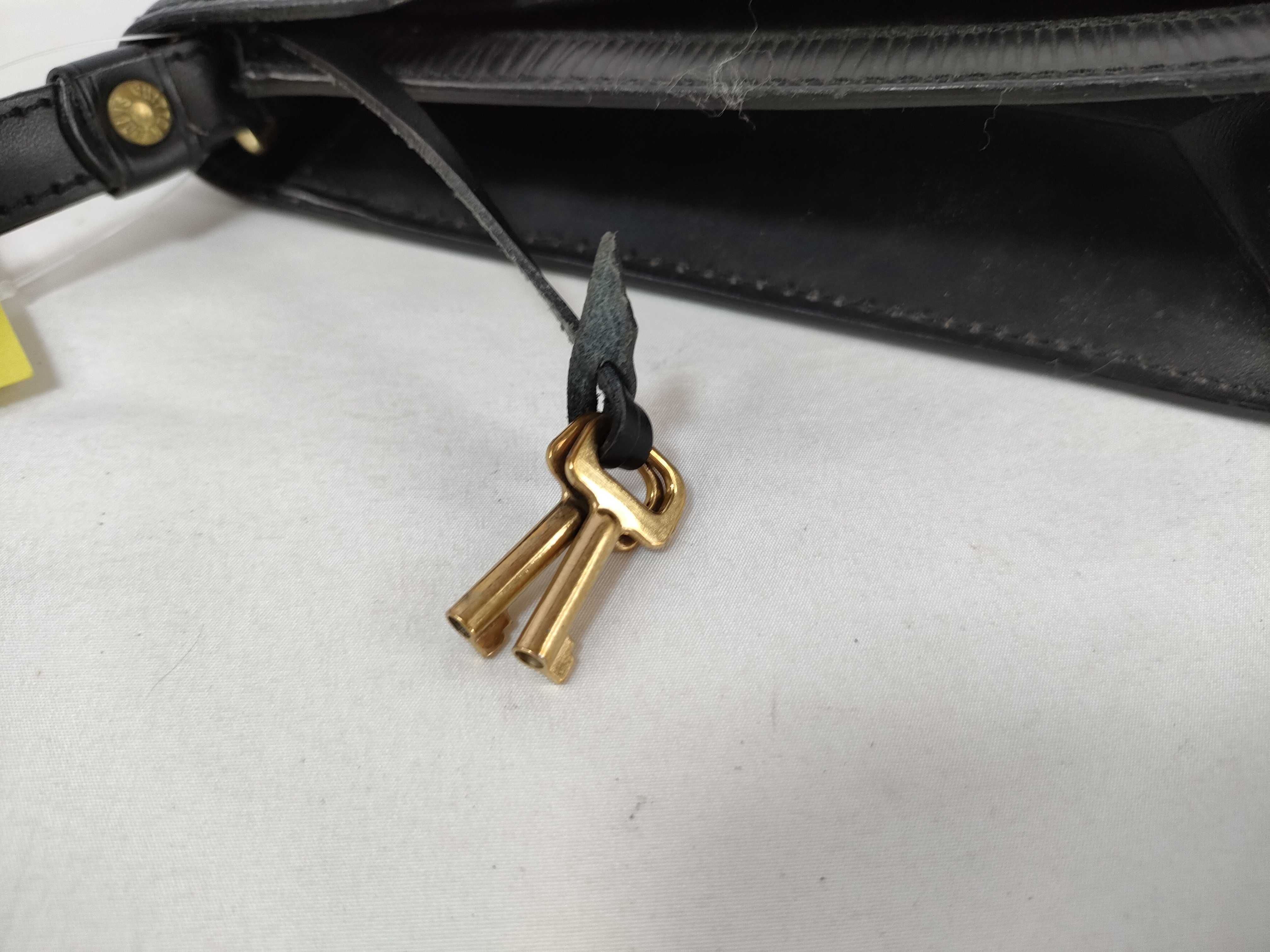 Epi M52612 Serie Dragonne Second Bag — view 13