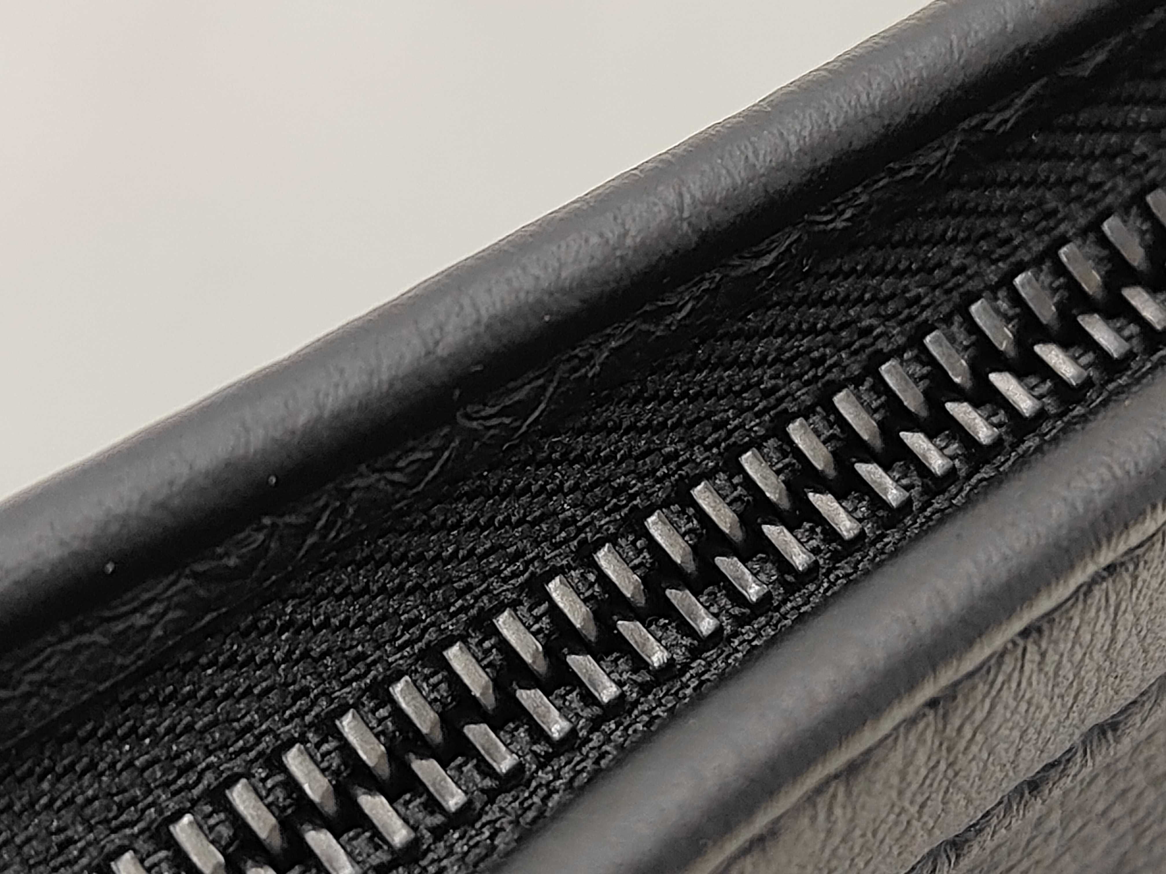 Shadow Leather Gaston Wearable Wallet Shoulder Bag — view 8