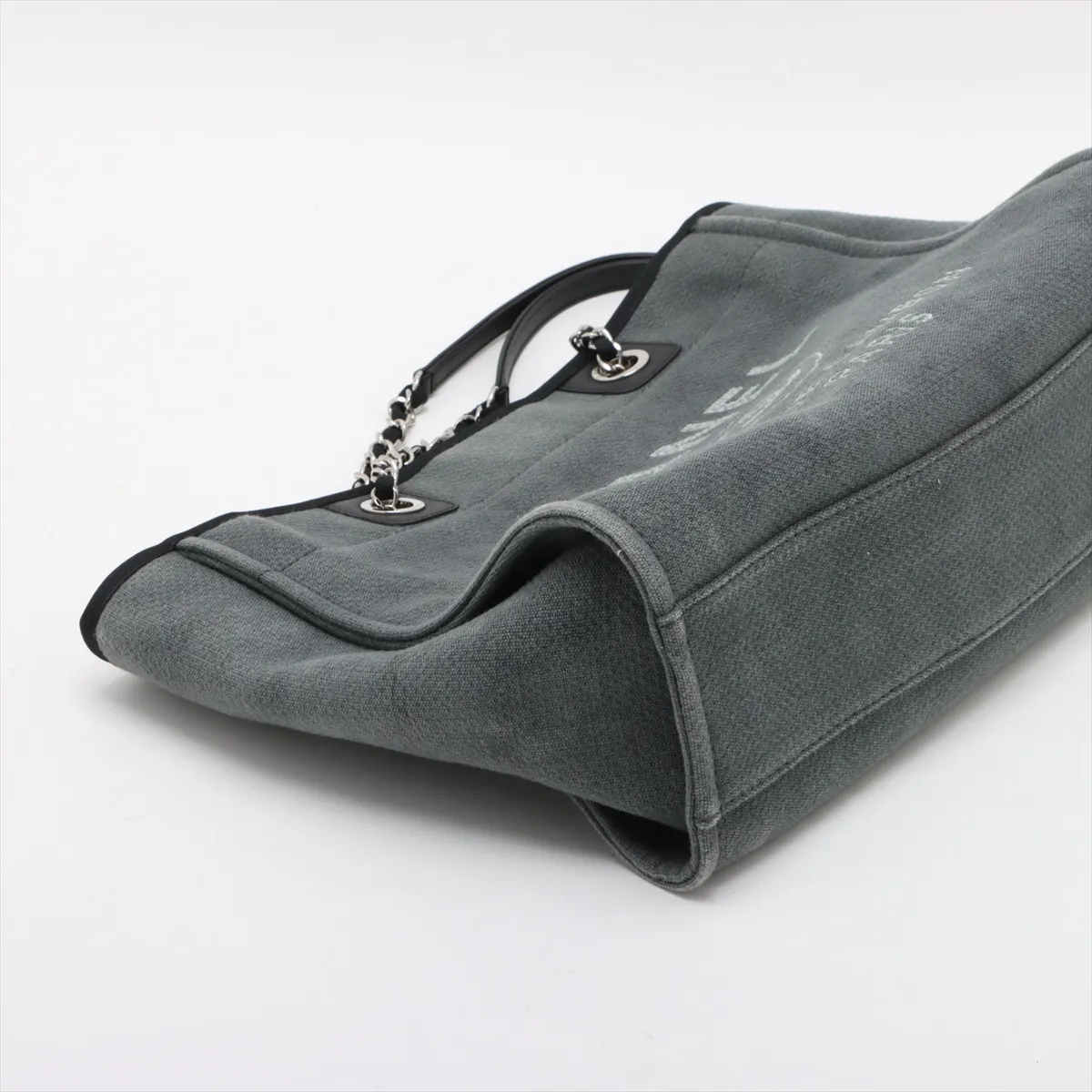 Deauville MM Canvas x Leather Chain Tote Bag, Gray, Silver Hardware, 16079625, Serial Number 16 — view 4