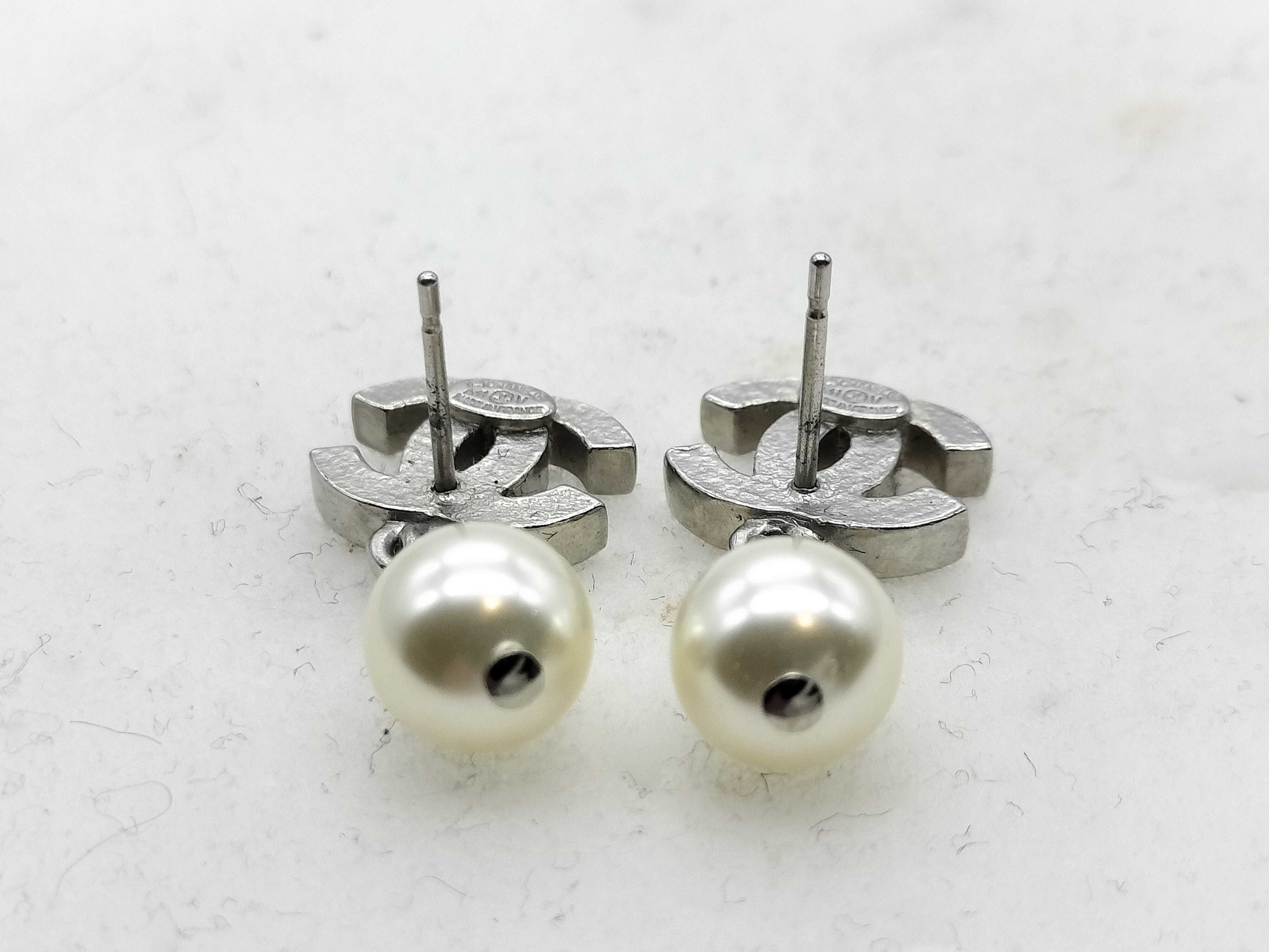 Mini Coco Mark Faux Pearl Earrings A11V Earrings — view 5
