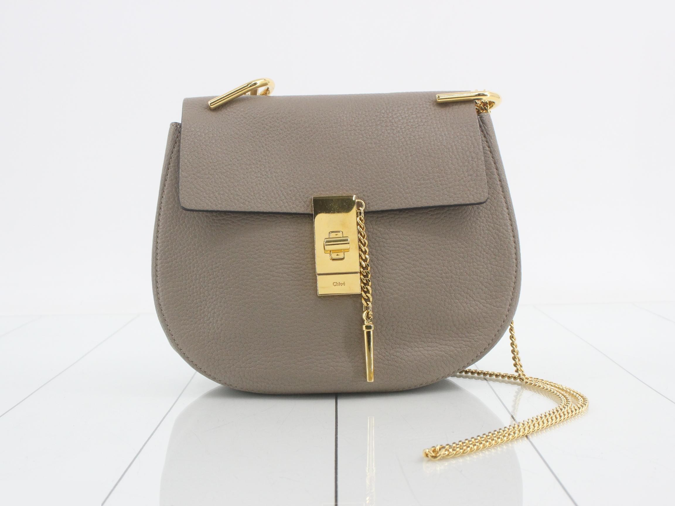 Chain shoulder bag, beige leather