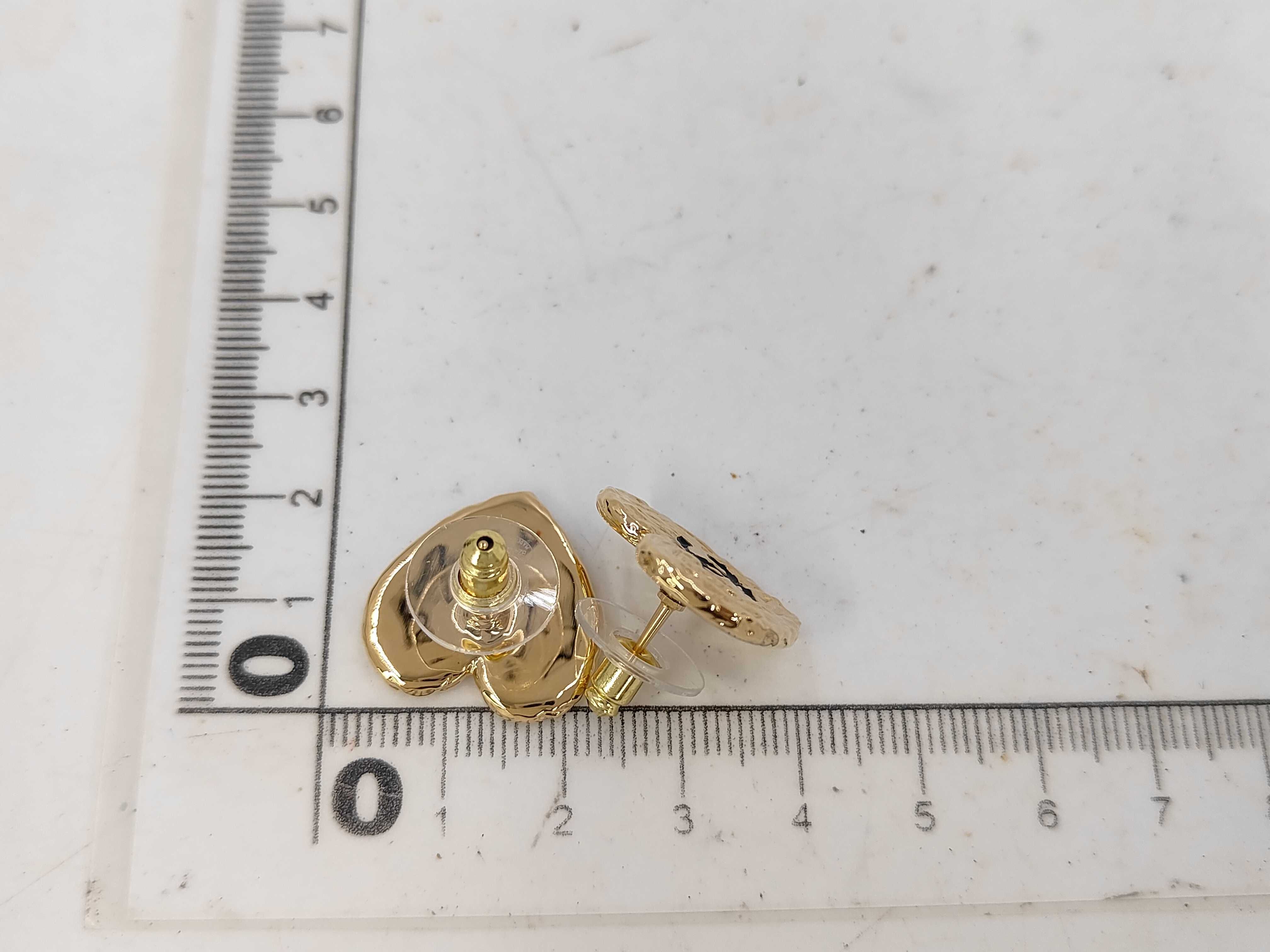 B24M Box Earrings — view 8