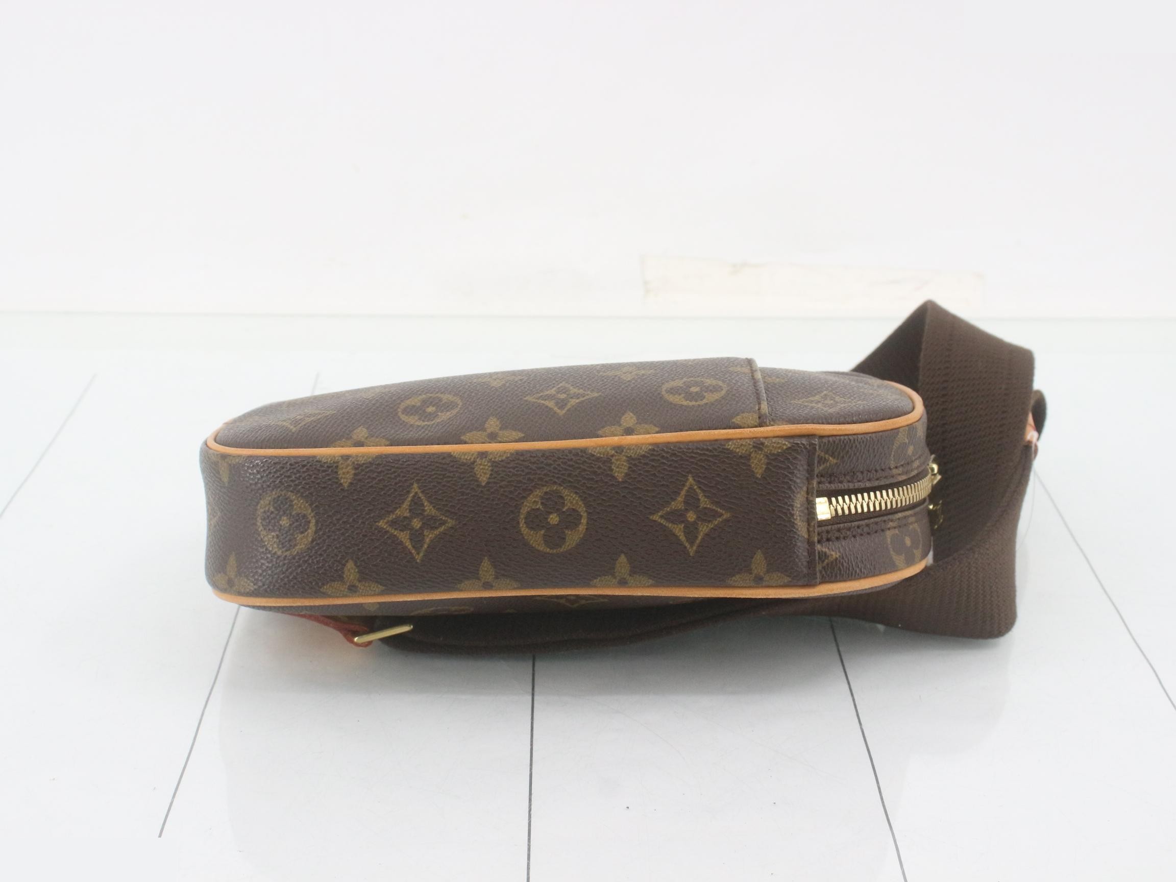 Monogram Pochette Gange M51870 — view 3