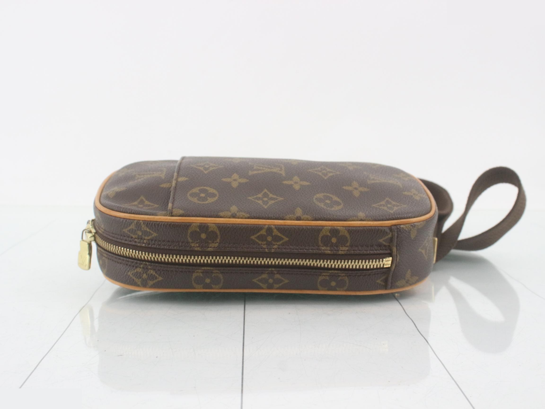 Monogram Pochette Gange M51870 — view 4