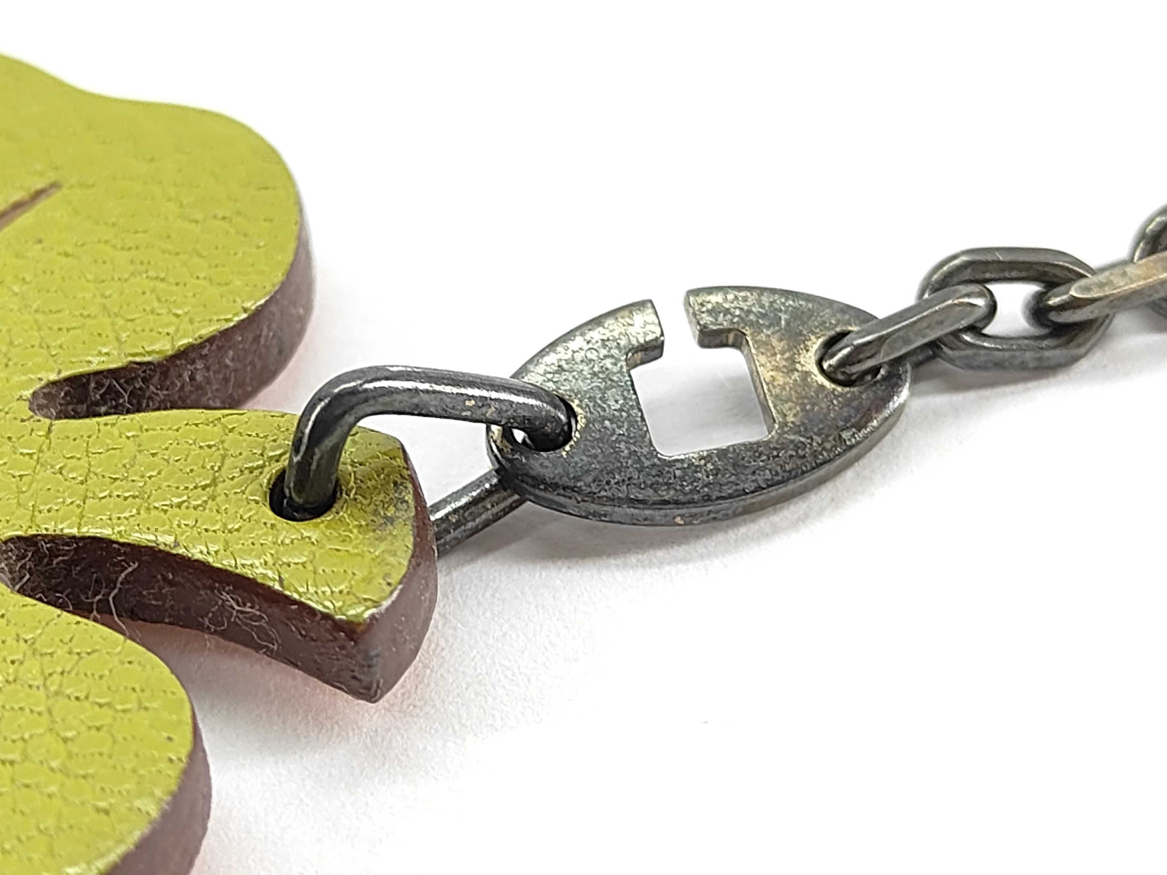 Clover Charm — view 8