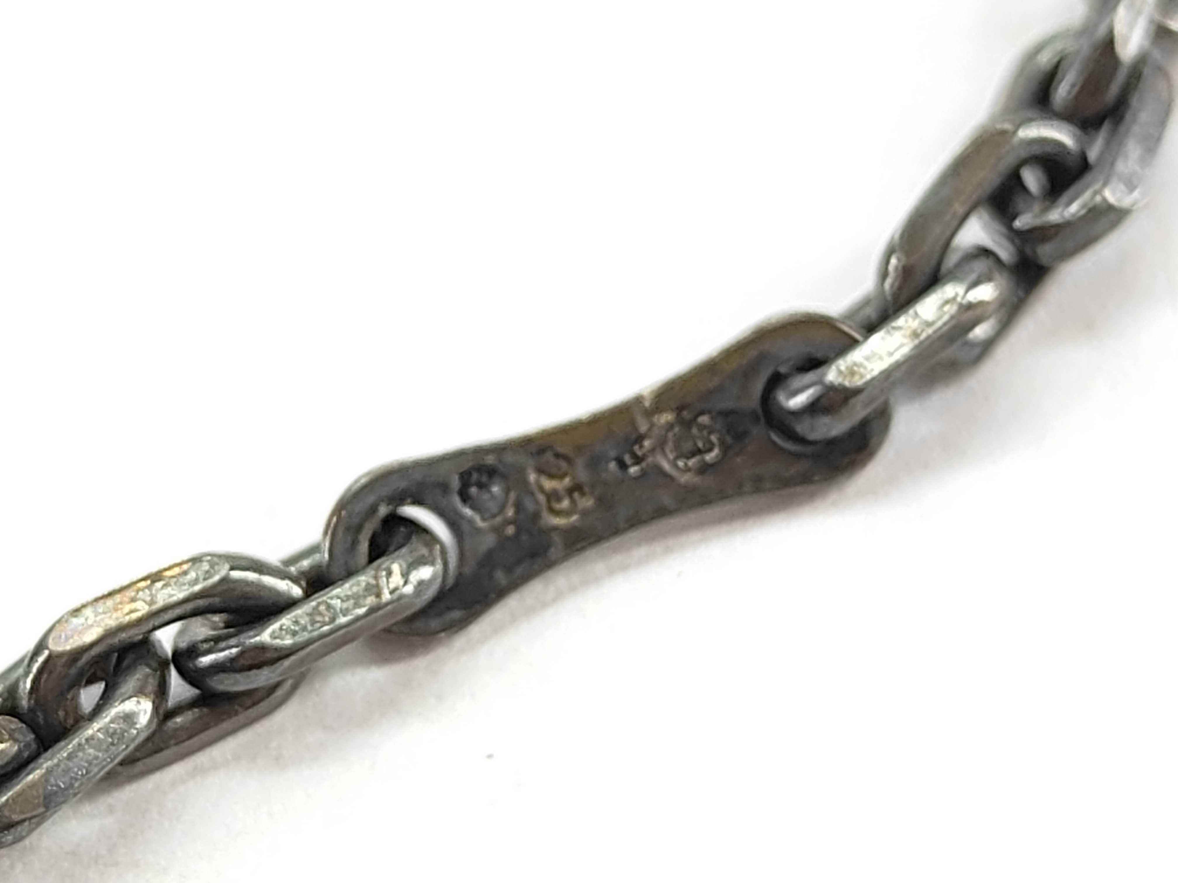 Clover Charm — view 9