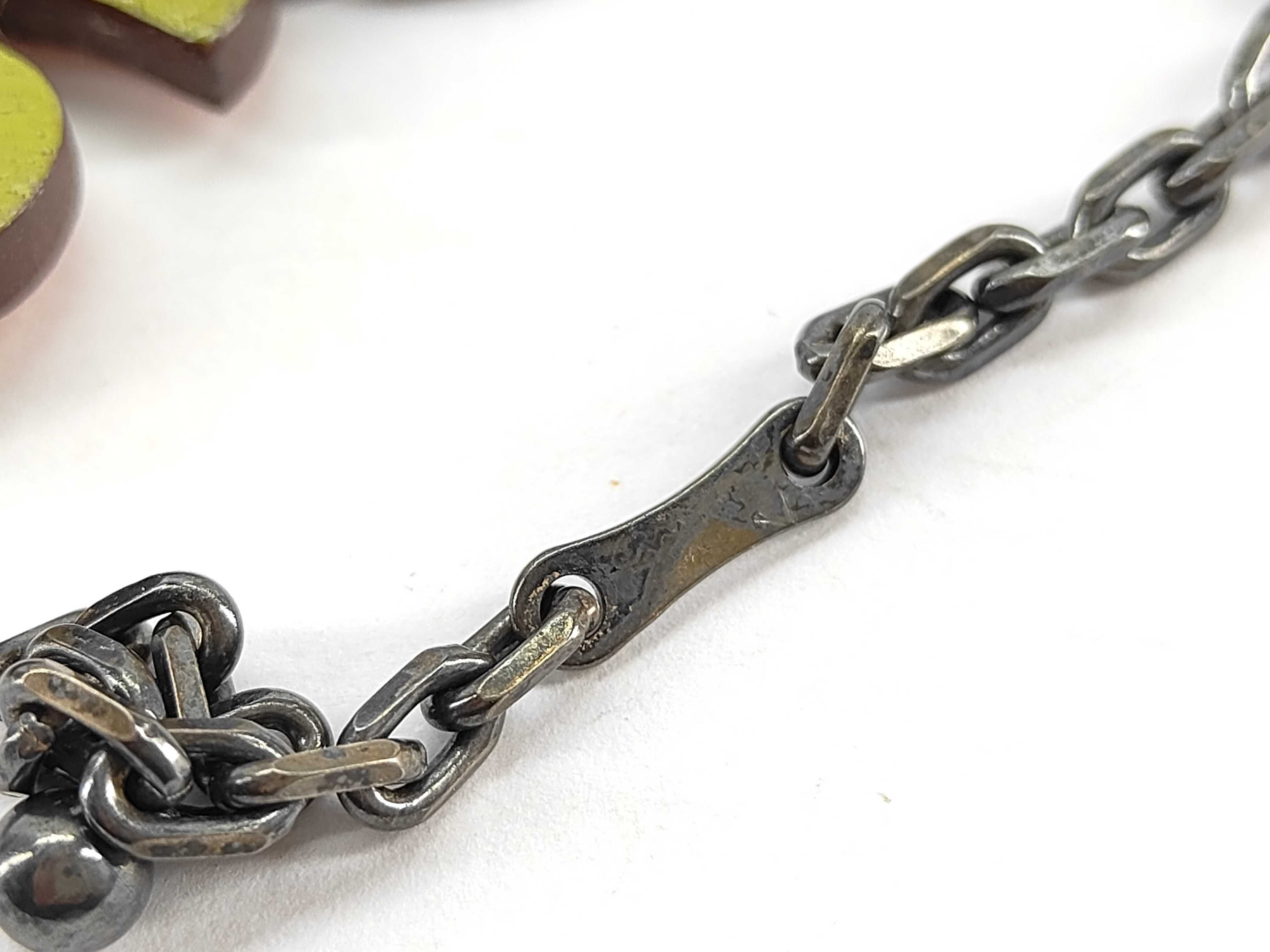 Clover Charm — view 10