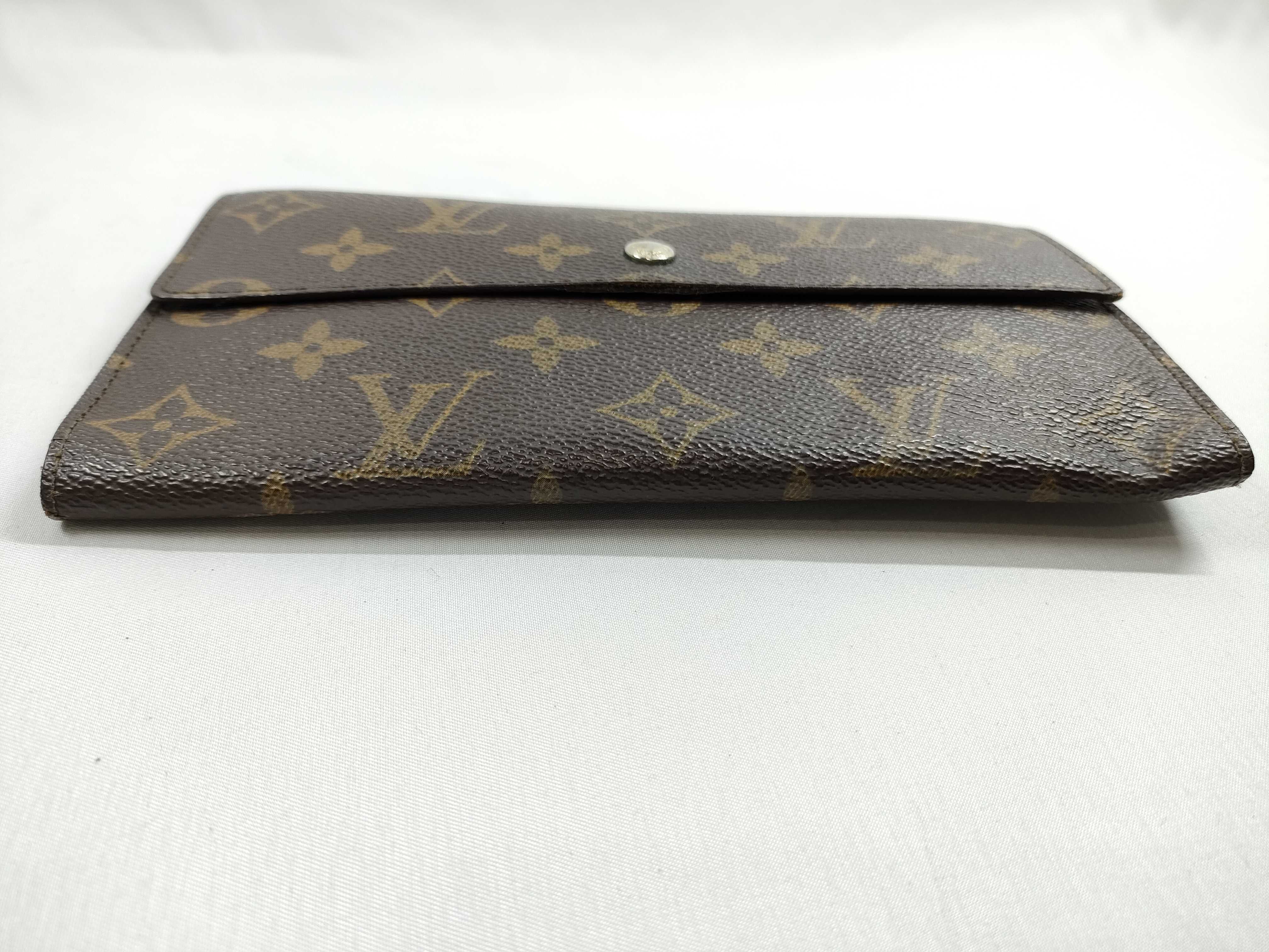 Monogram M61217 Portefeuille International Vintage Wallet — view 4