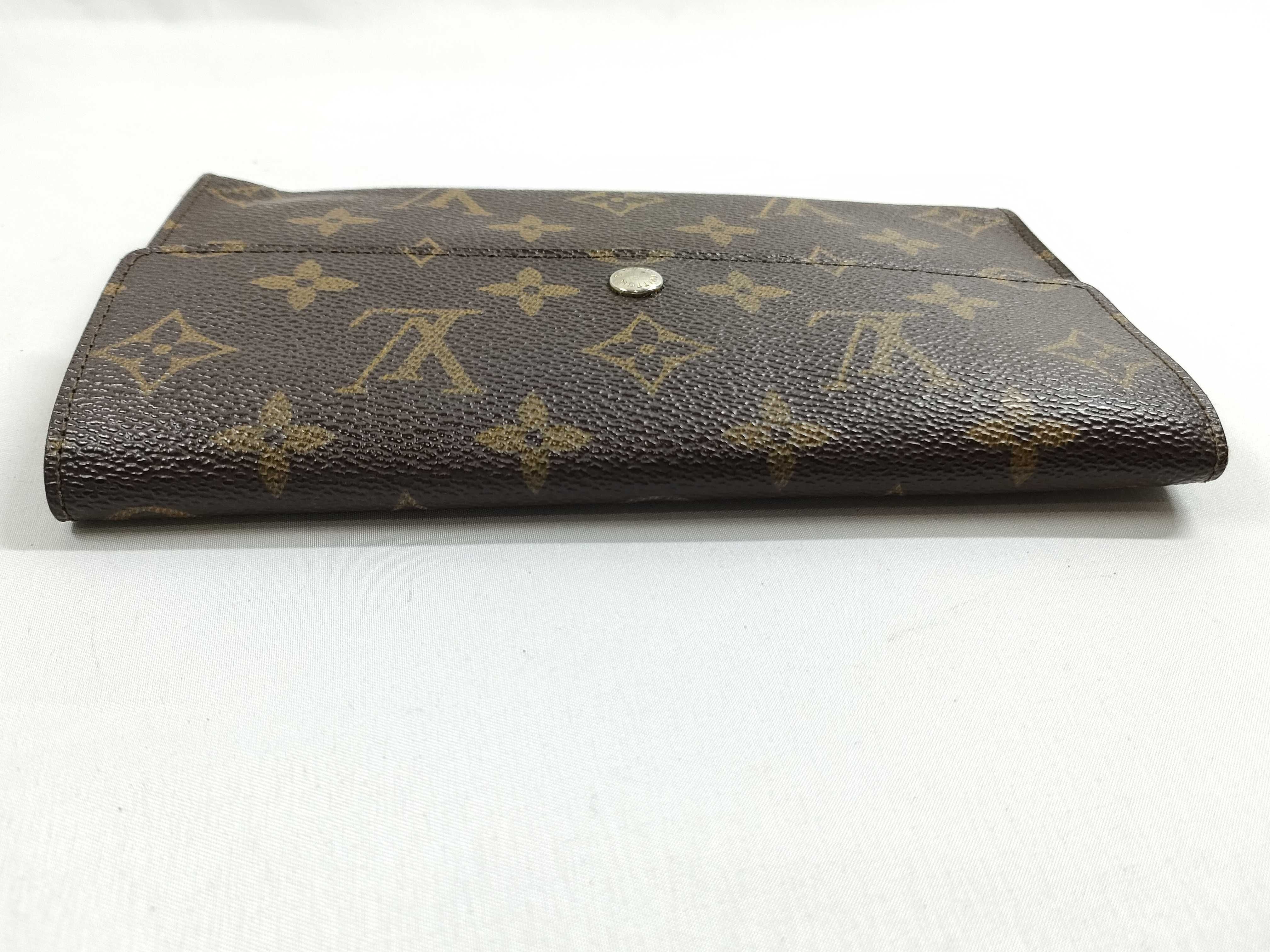 Monogram M61217 Portefeuille International Vintage Wallet — view 6