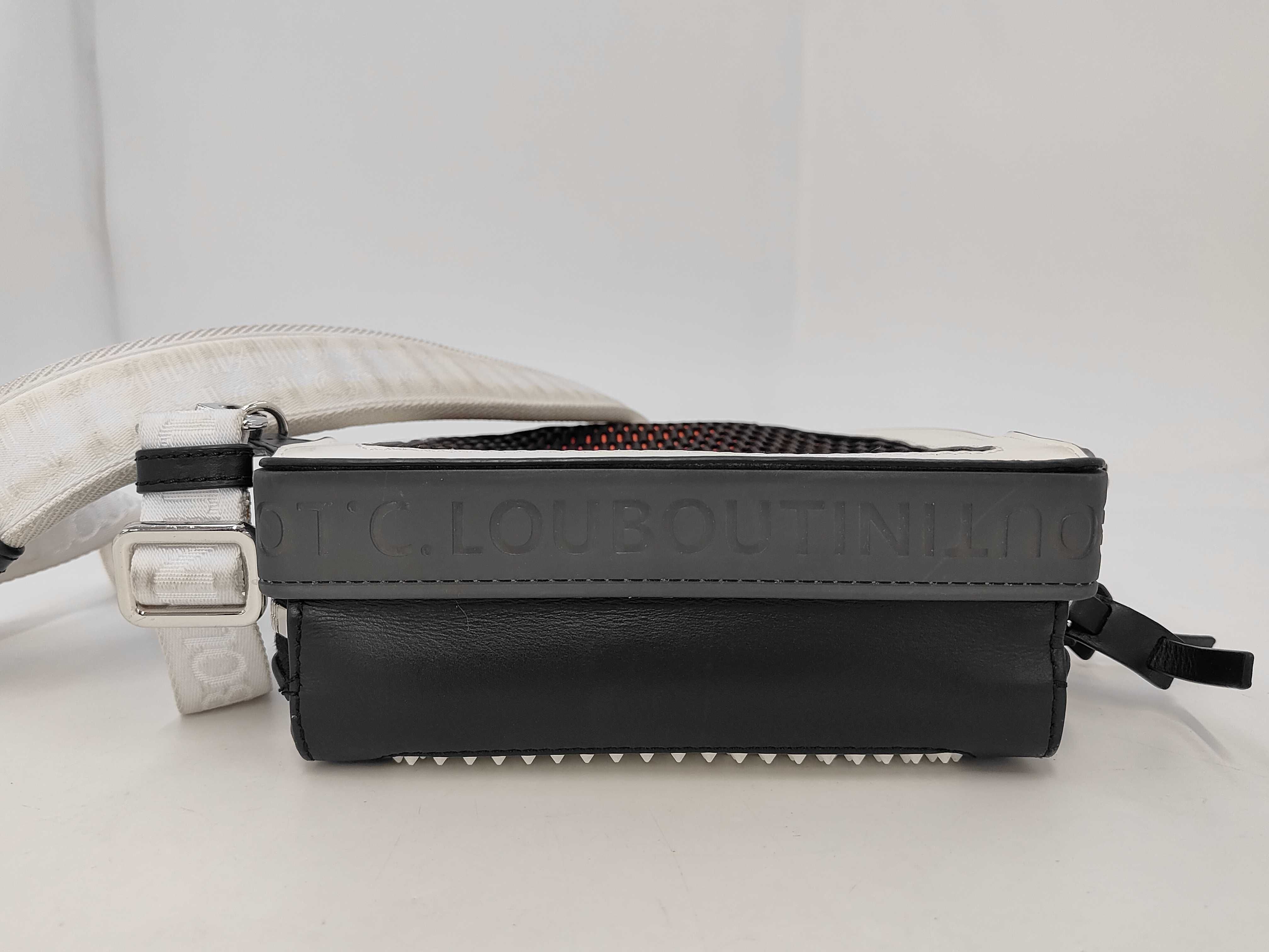 Body Bag Leather Two-Tone Shoulder Bag — view 4