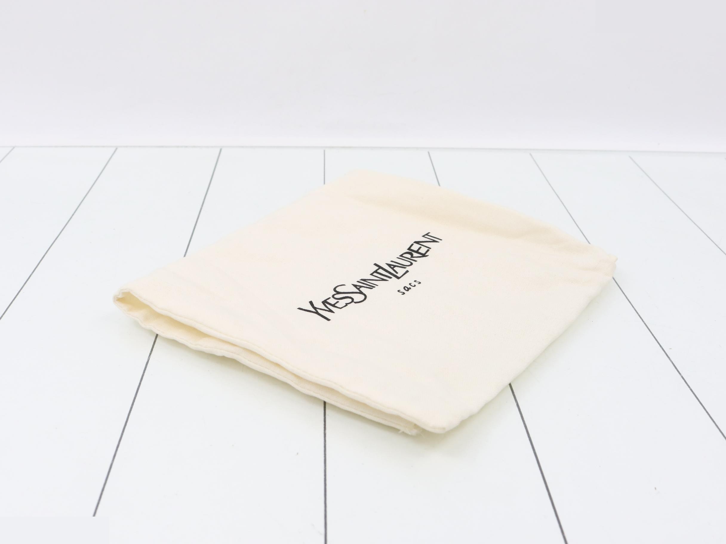 logo clutch bag, leather, black — view 7
