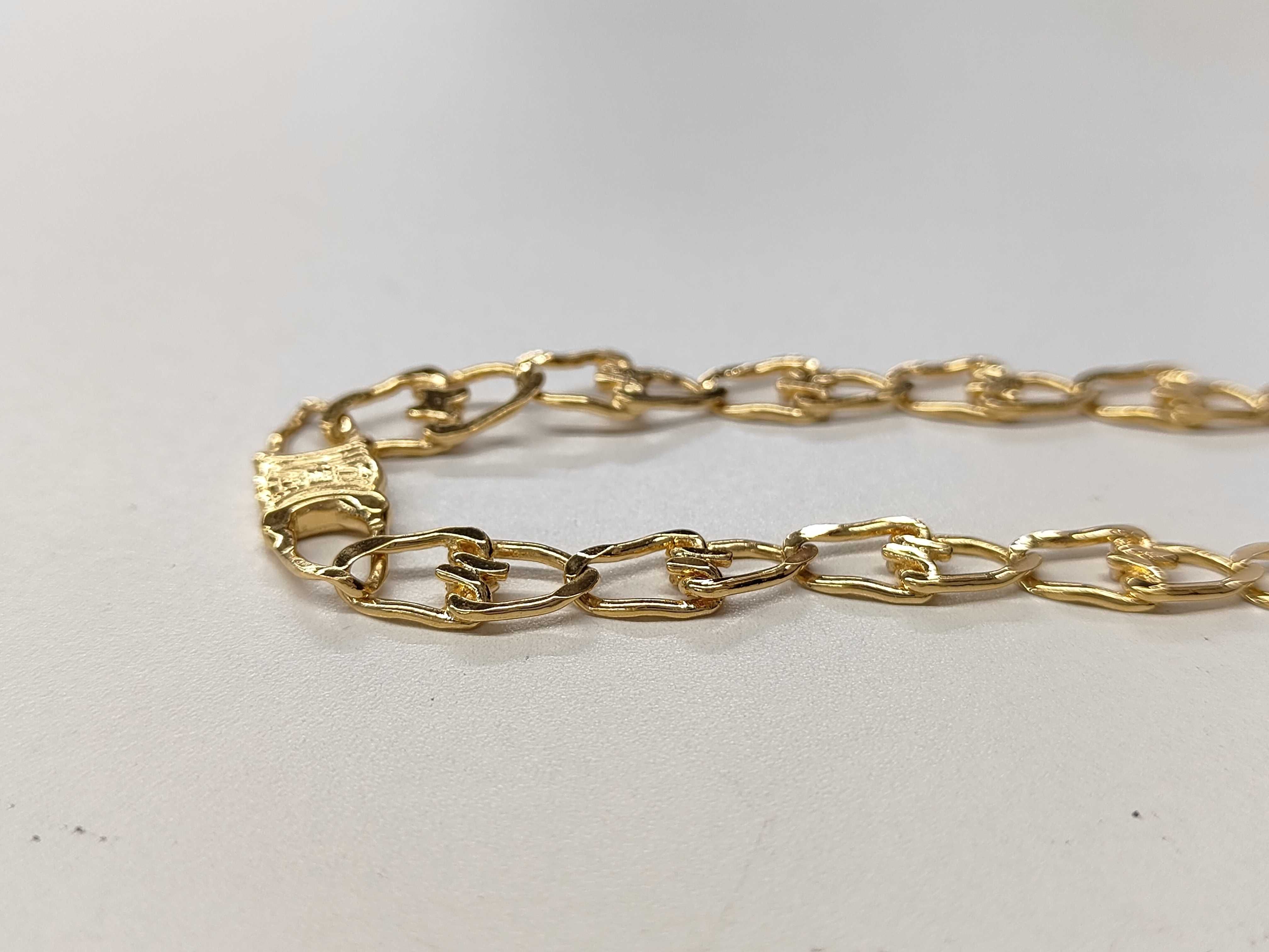 Triomphe Necklace — view 3