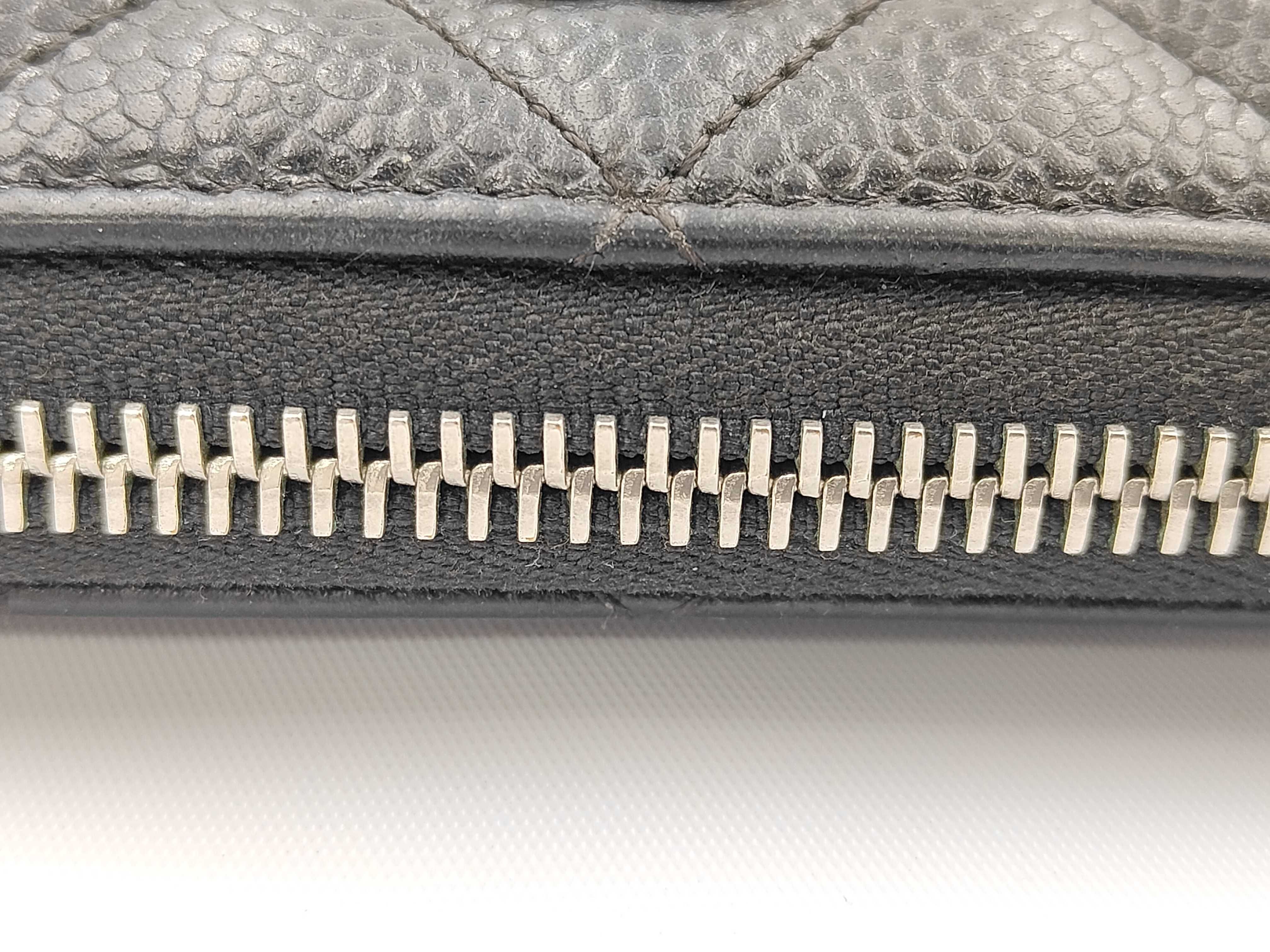 Caviar Skin Round Long Wallet, No. 26 — view 4