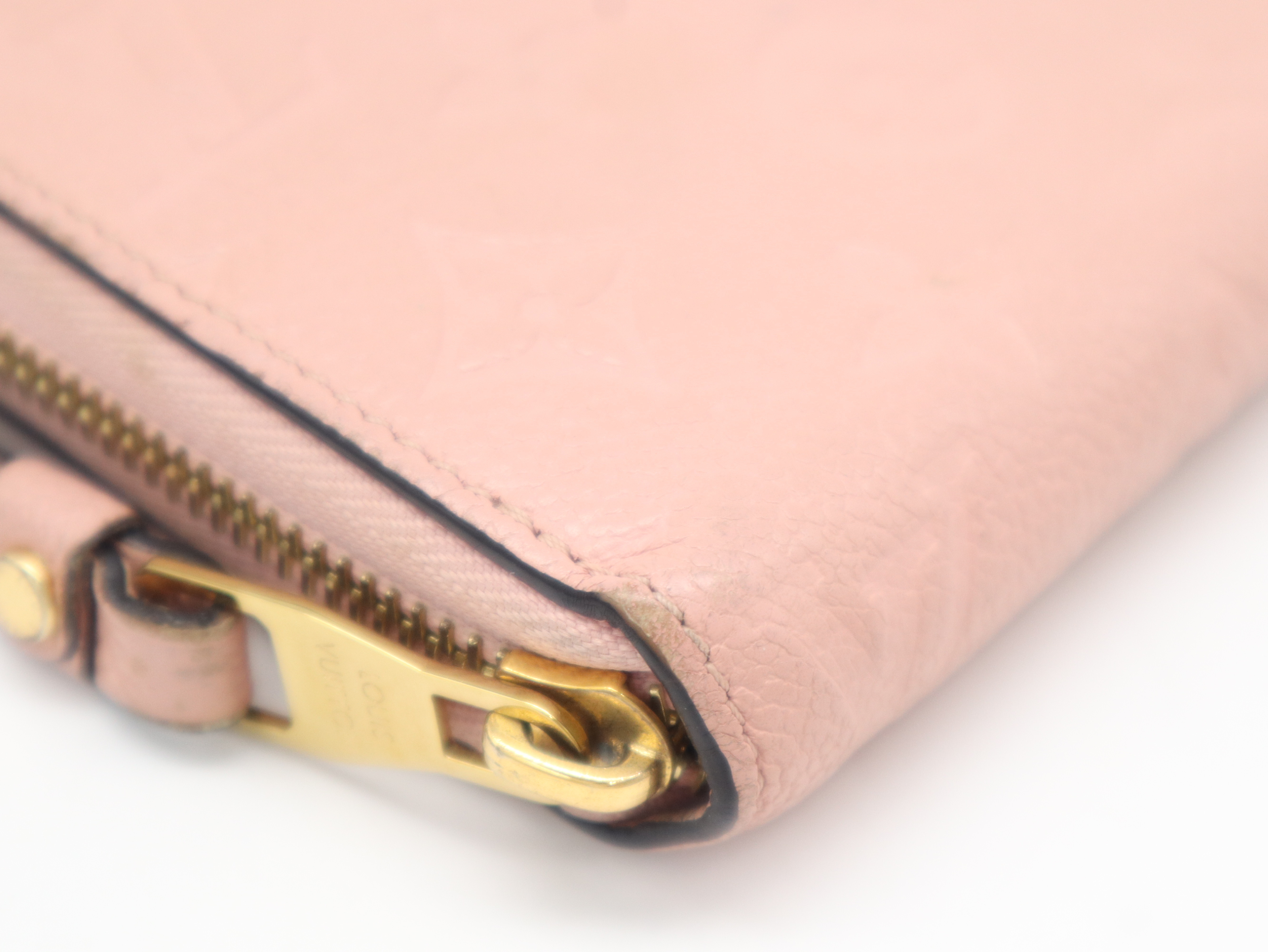 M64090 Empreinte Zippy Wallet Rose Poudre — view 7
