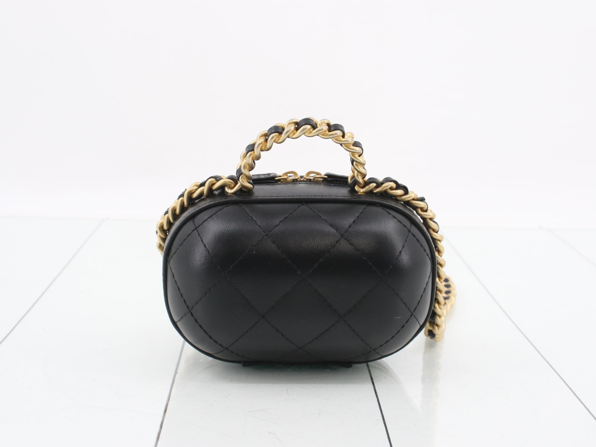 Capsule Collection Mini Matelassé Chain Shoulder Bag — view 2